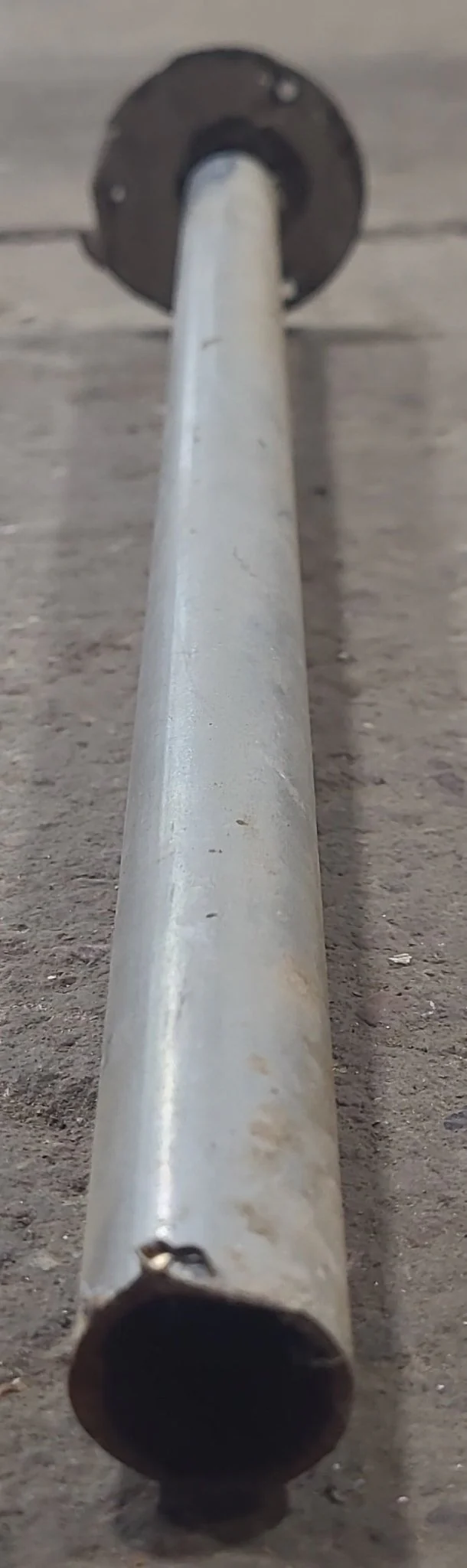 Used Landing Gear Legs Alignment Tube 19" - Image 3
