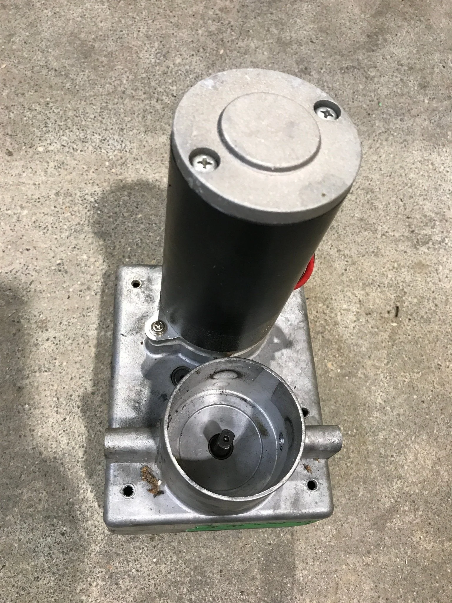 Used LCI Tongue Jack Motor, With Gear Box - 3500LB - Image 3