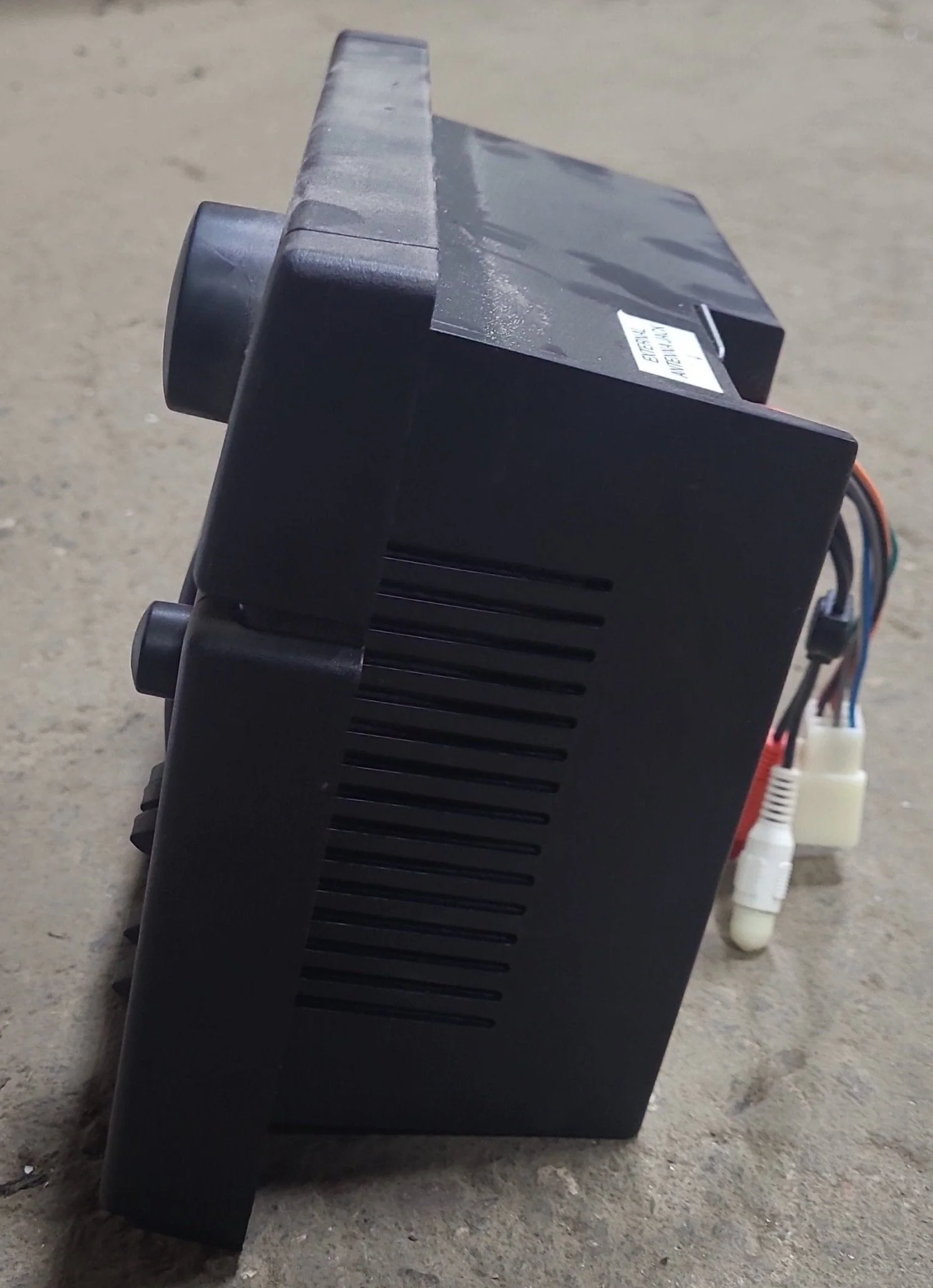 Used Linear Series RV radio LS6100 - Image 4