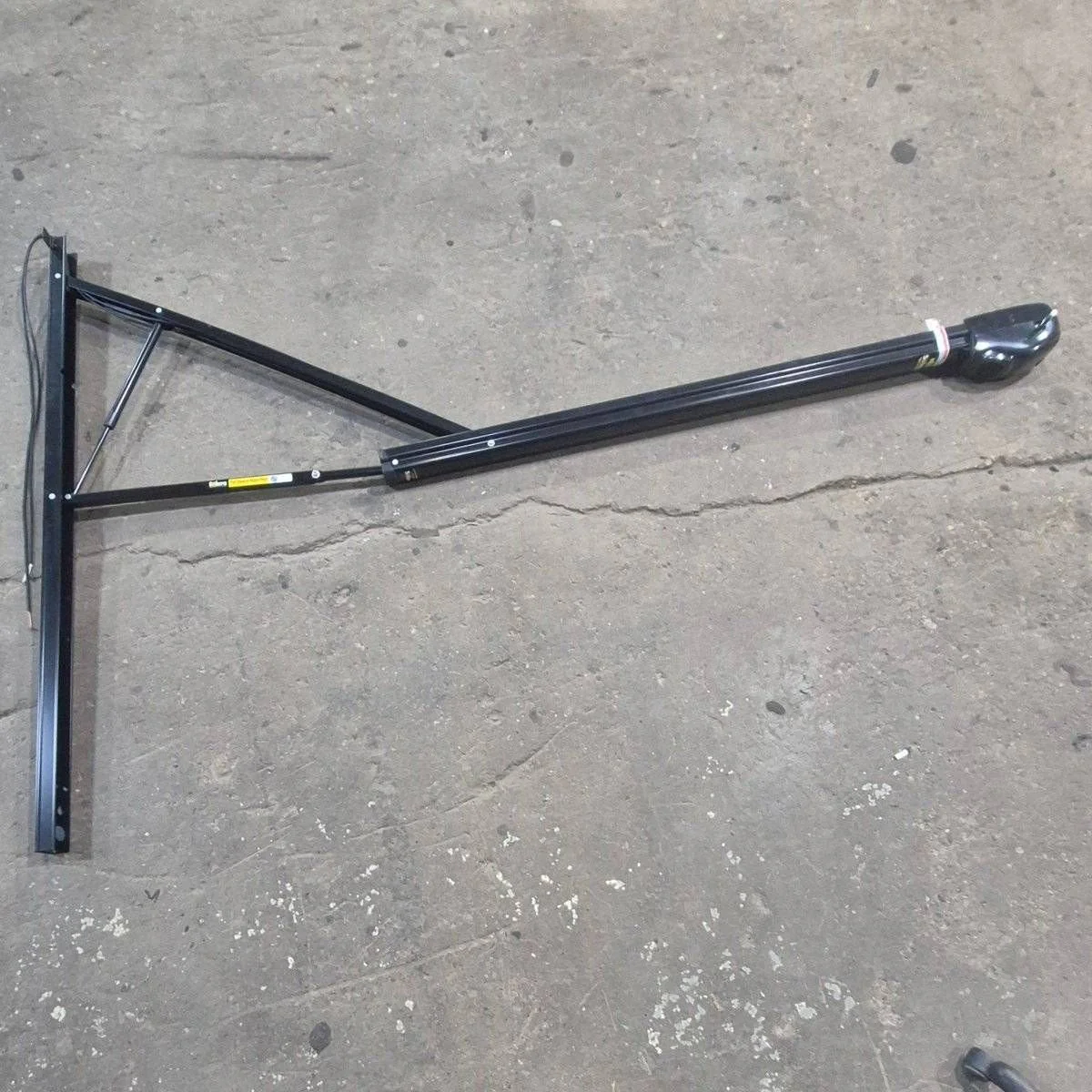 Used Lippert Awning Arm, Drive (Front), Black, 63" - Solera , V000467182 - Image 6