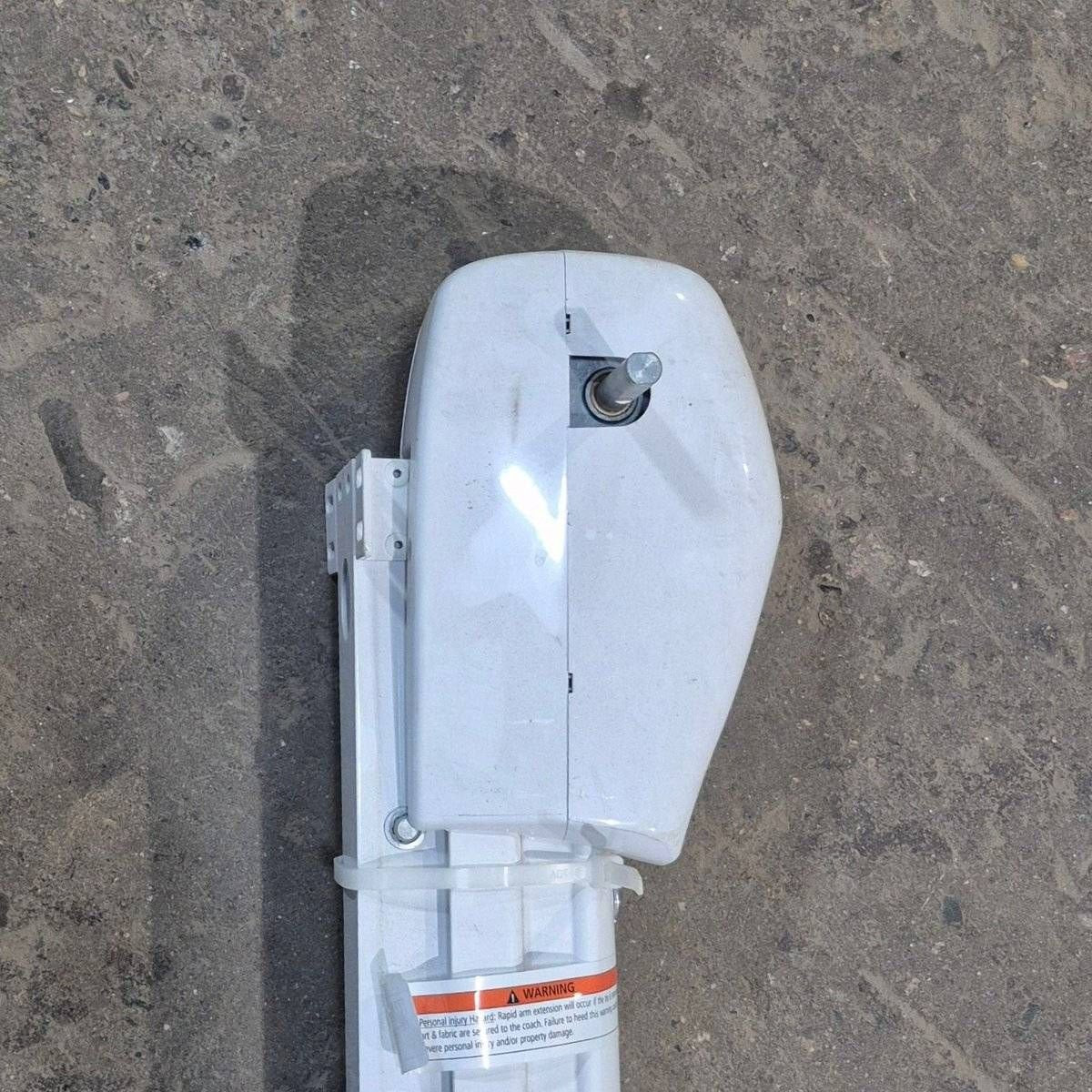 Used Lippert Awning Arm, Drive (Front), White, 59 1/2" - Solera Regal , 672049 (Drive Head) , 688366 (Arm Assembly) - Image 5