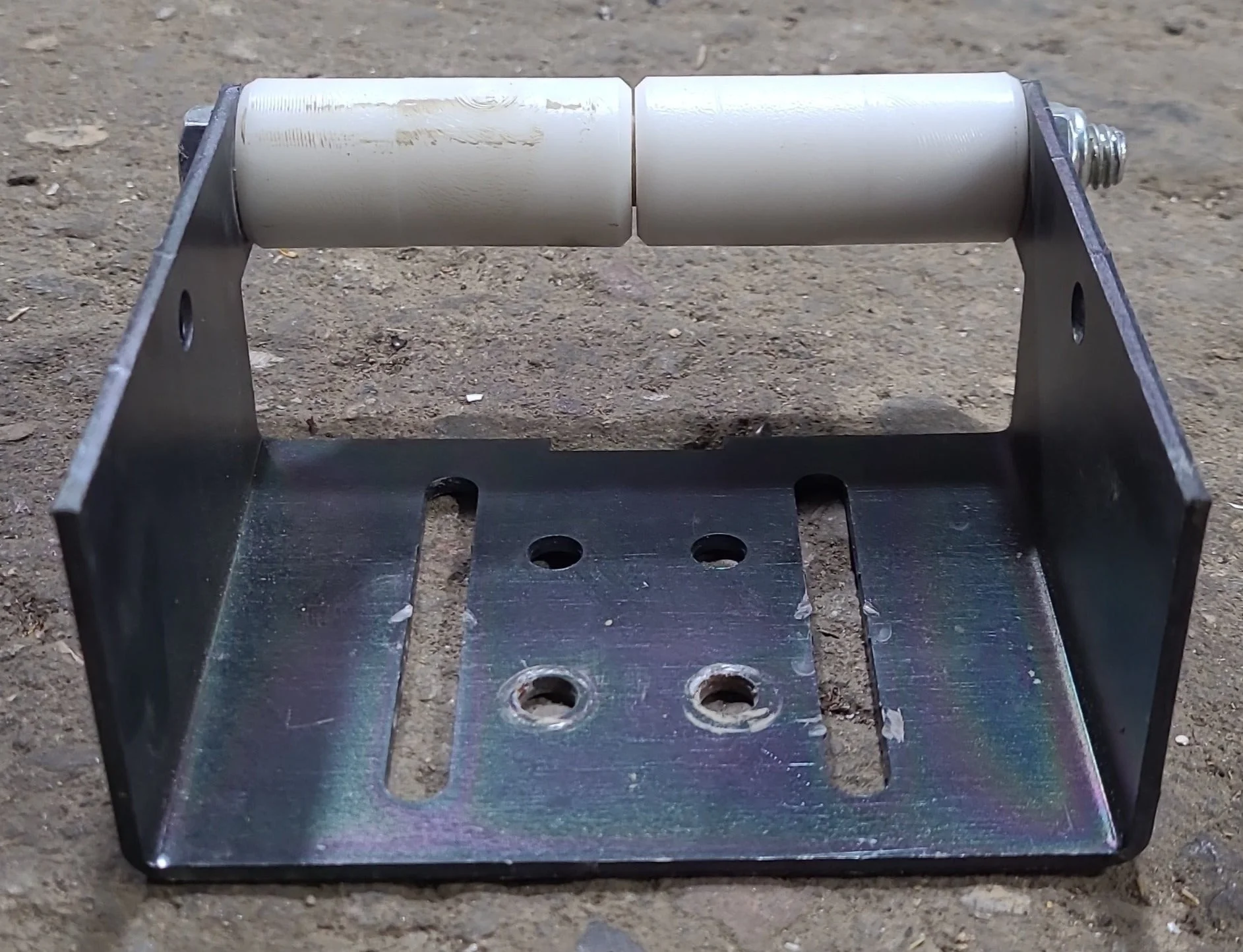 Used Lippert Components 115612 J-2 Roller - Image 2