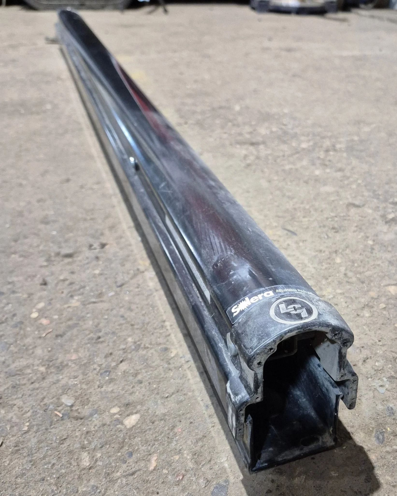 Used Lippert Solera 3000 Power Awning Arm, LH Idler (Non-Power Side) Tall, 64", Pitched- 266169 - Image 4