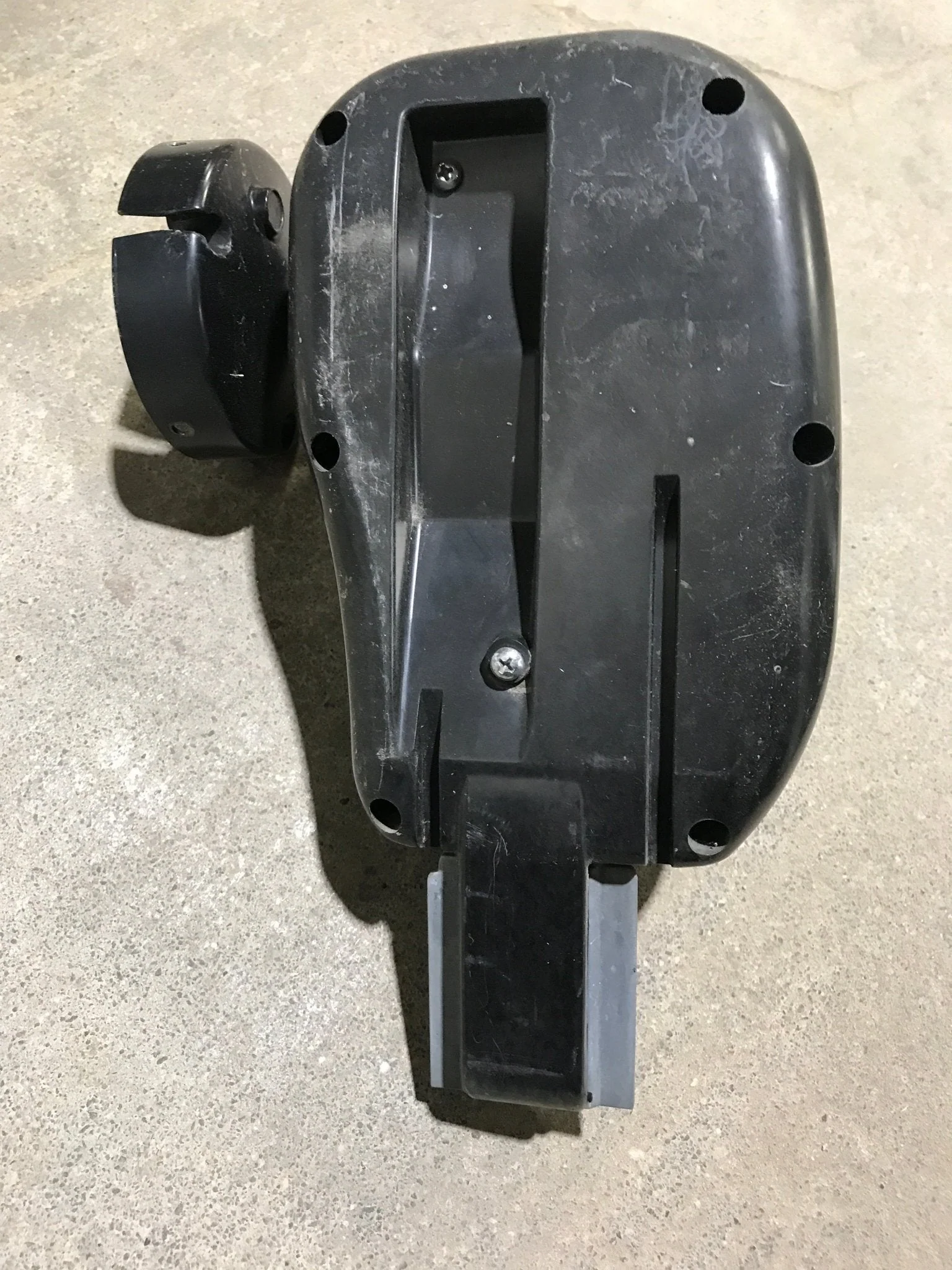 Used Lippert Solera Idler Arm Assembly - Image 4