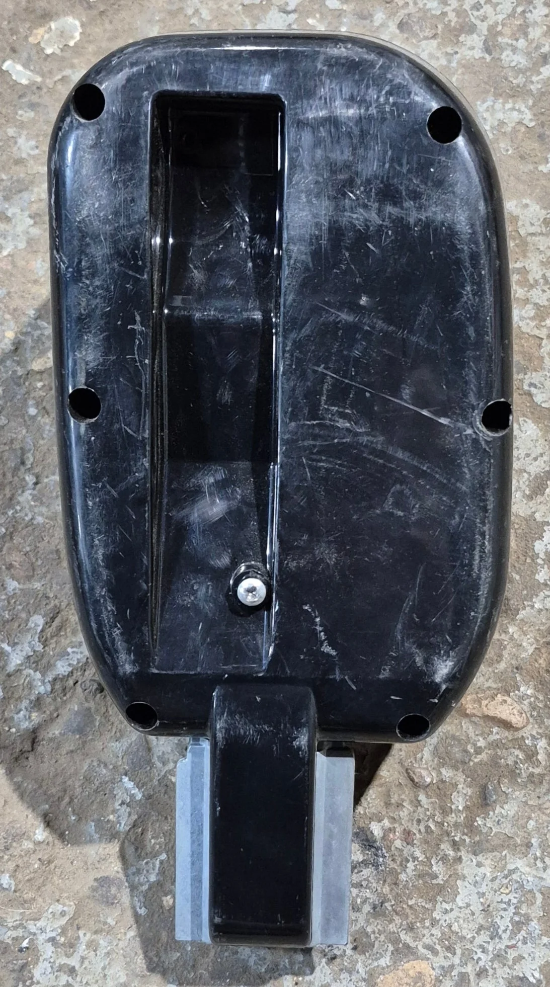 Used Lippert Solera Idler Head Cover - 342150 - Image 3