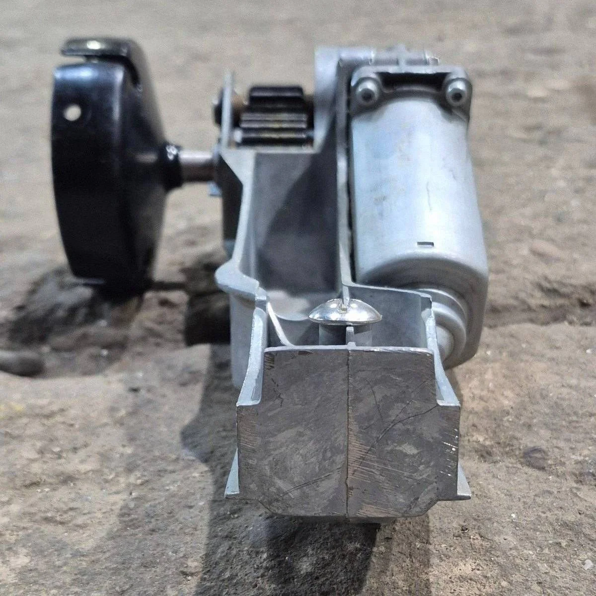 Used Lippert Solera Replacement Motor - 266149 - Image 5