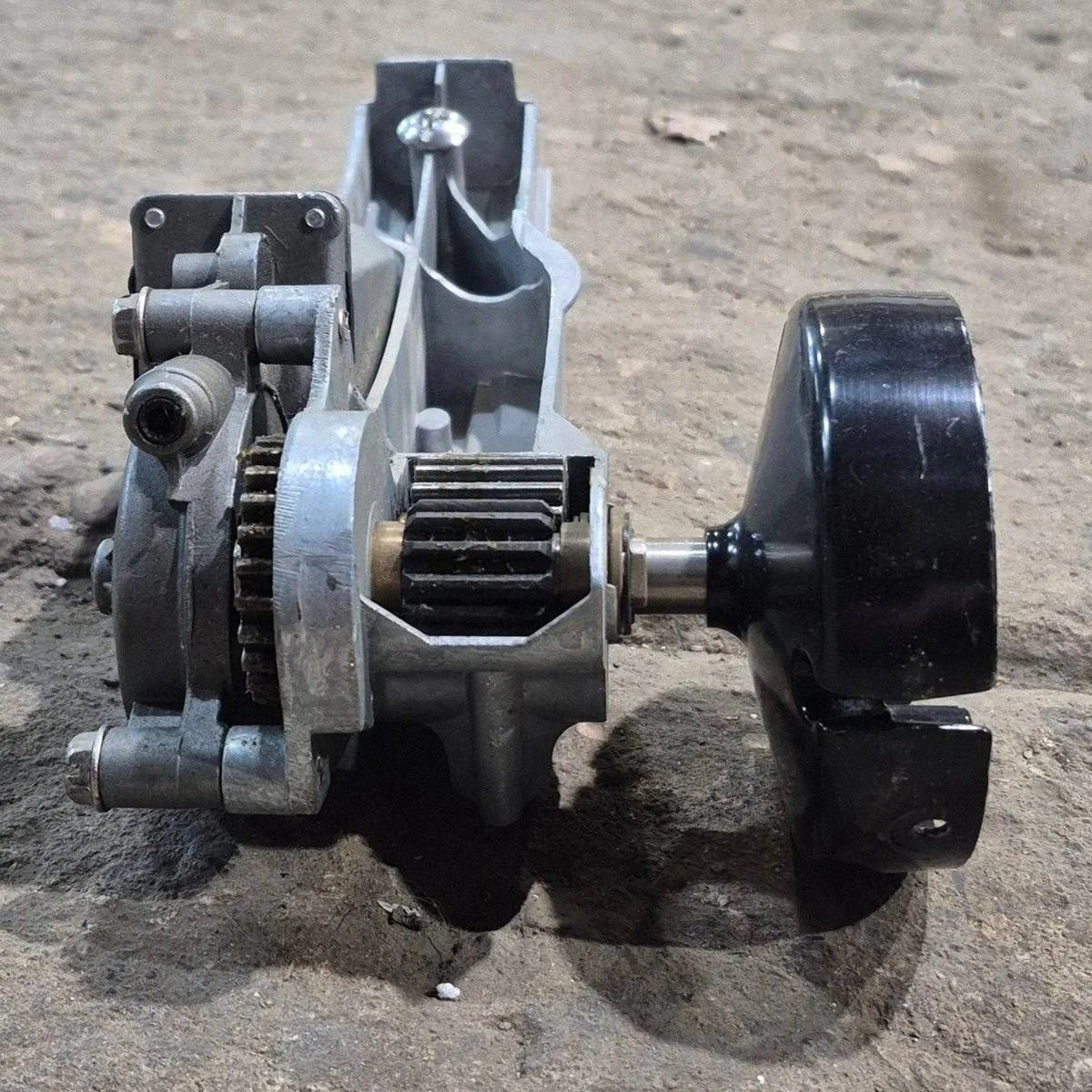 Used Lippert Solera Replacement Motor - 266149 - Image 6