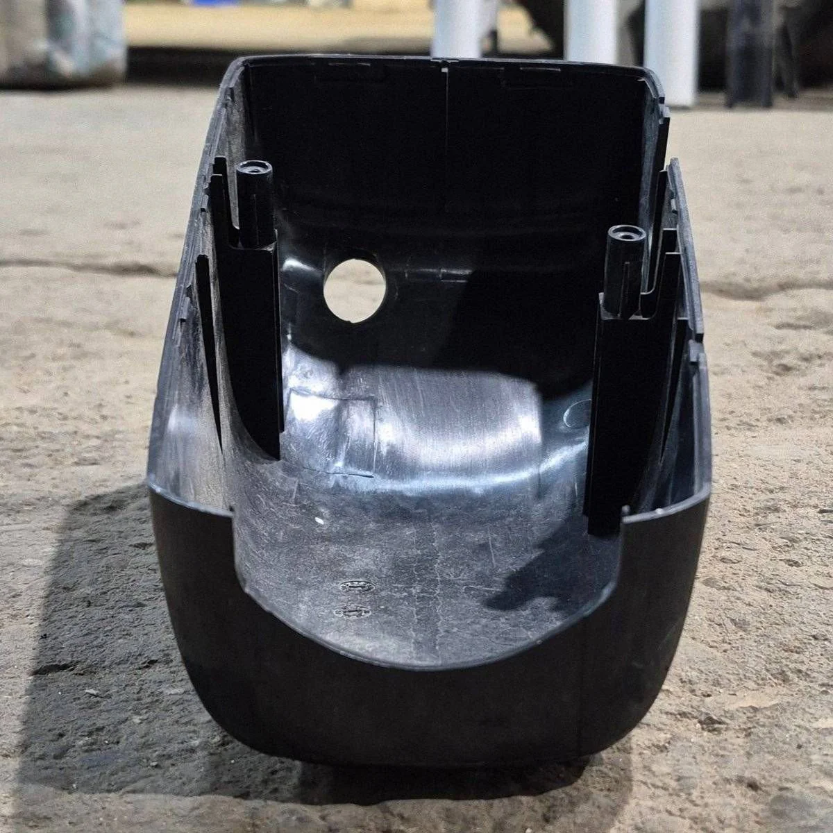 Used Lippert Solera Standard Regal Head Cover, Drive (Motor) Side, Front - 643922 - Image 5