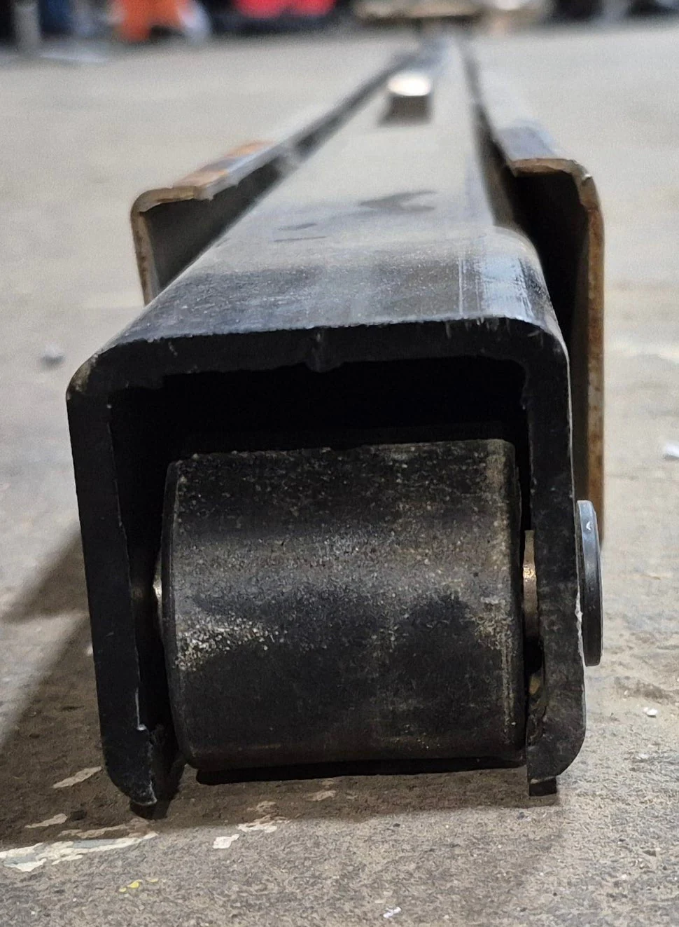 Used Through Frame Slide Out Rail - Image 6
