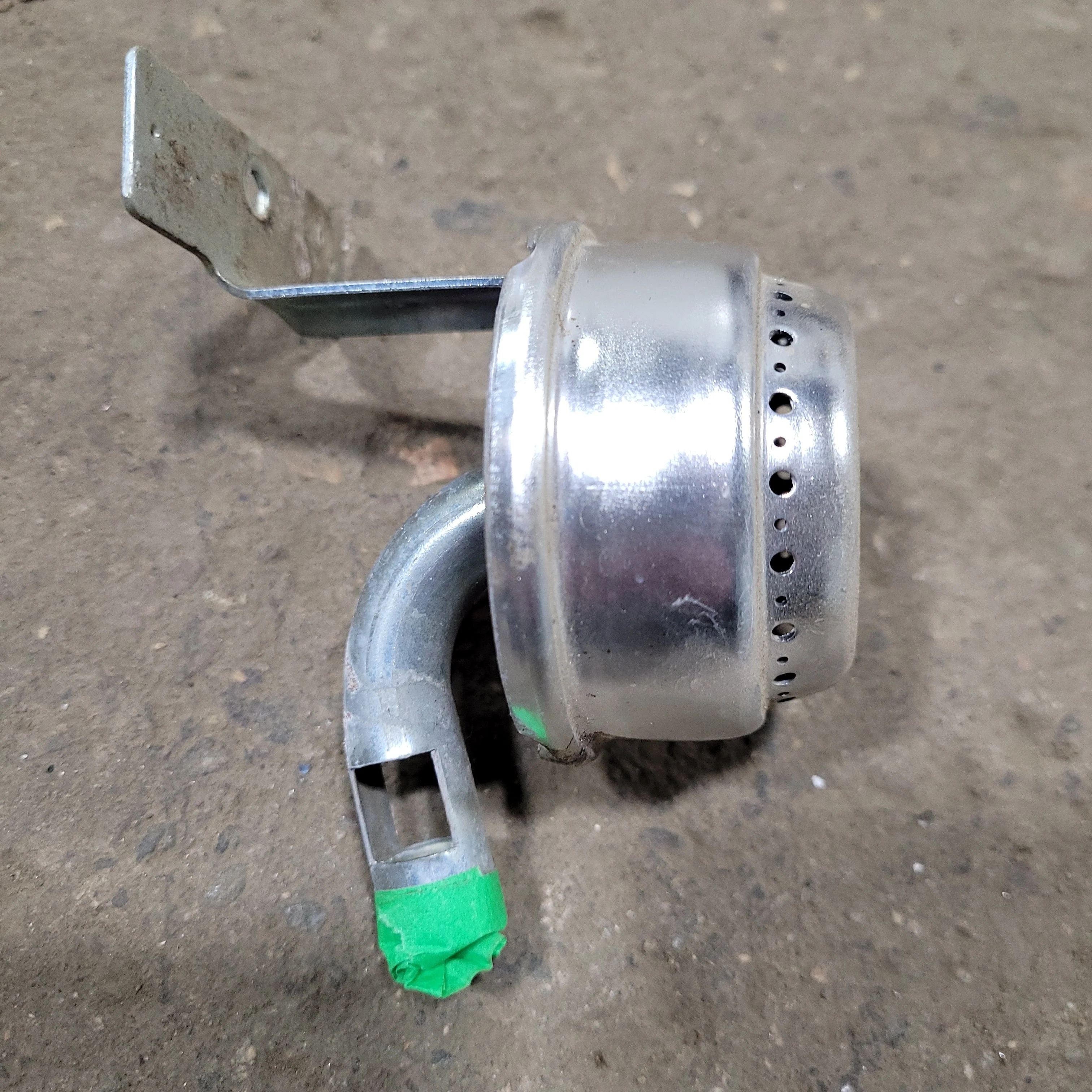 Used Magic Chef Burner Assembly Front 74004675 - Image 3