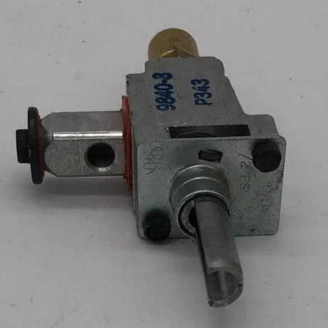 Used Magic Chef Rear Burner Valve - 74004362 - Image 5