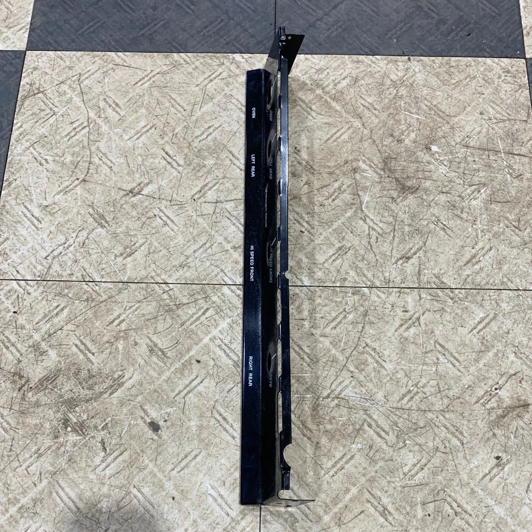 Used Magic Chef Oven Manifold Panel 2616F11670 - Image 2