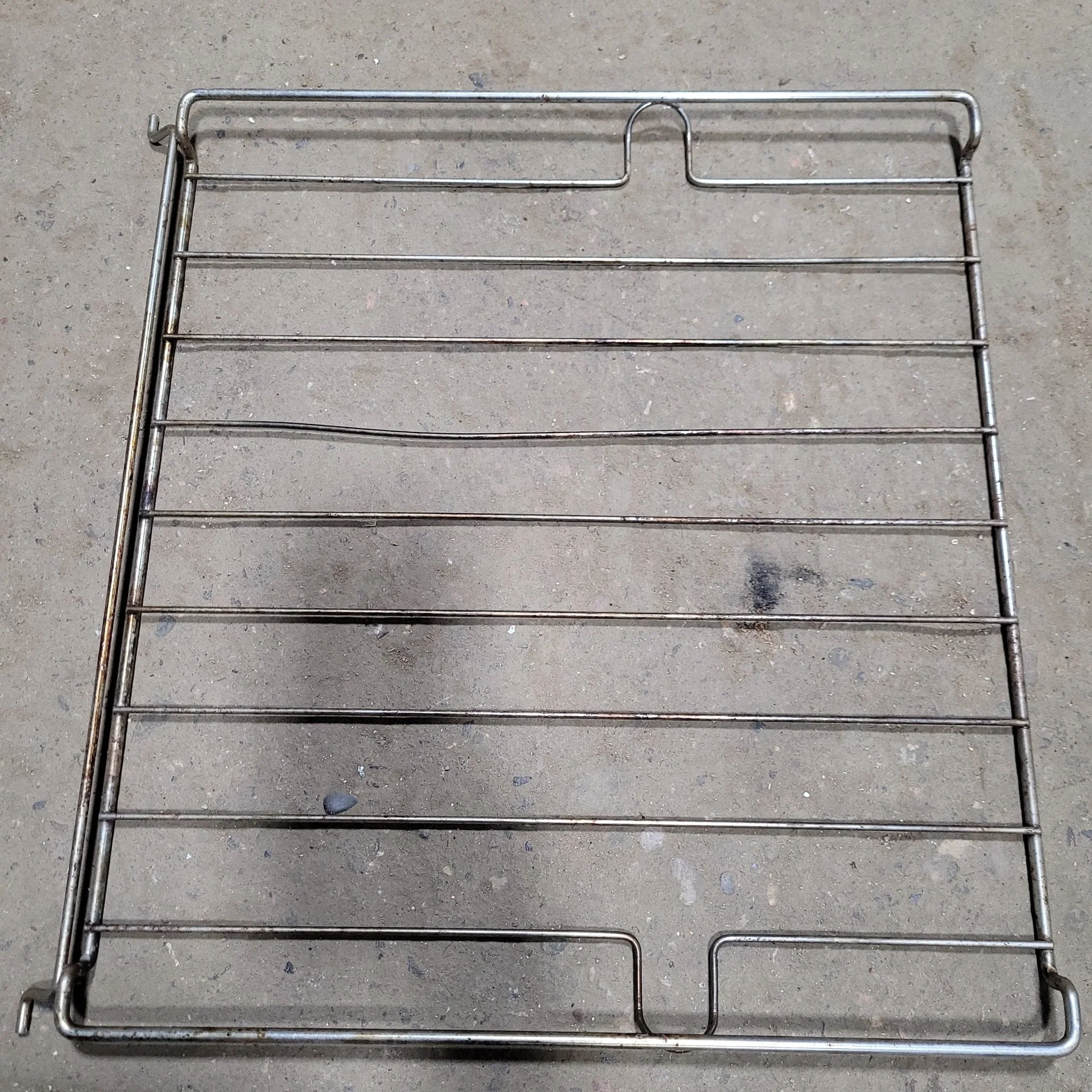 Used Magic Chef Oven Rack 74003106