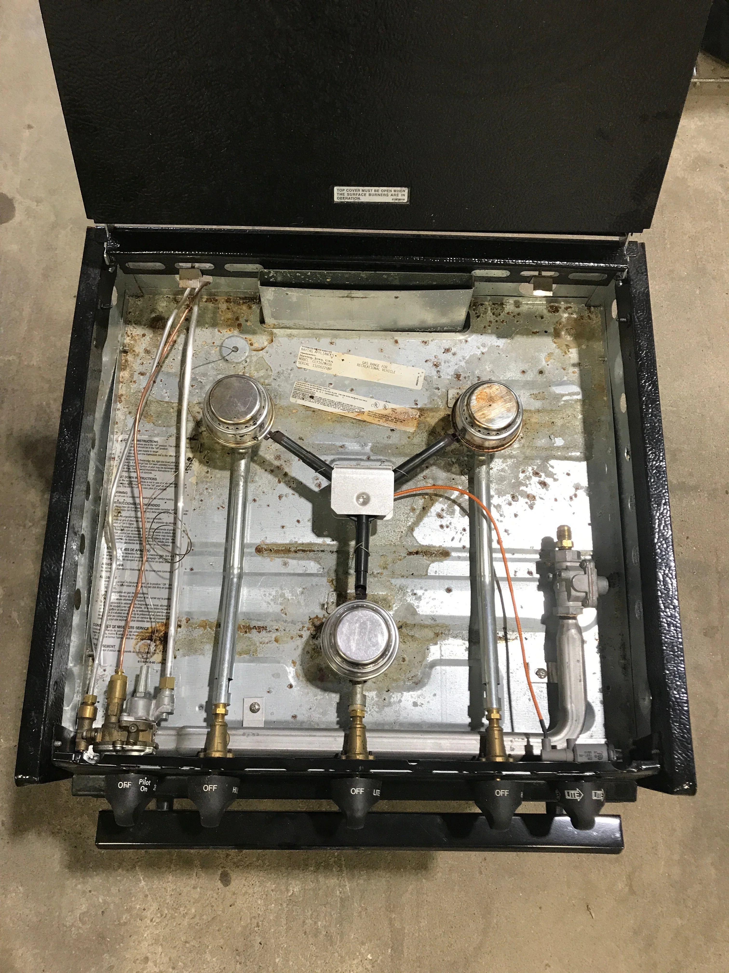 Used Magic Chef RV Range, 3 Burner - CLY1620BDB - Image 5