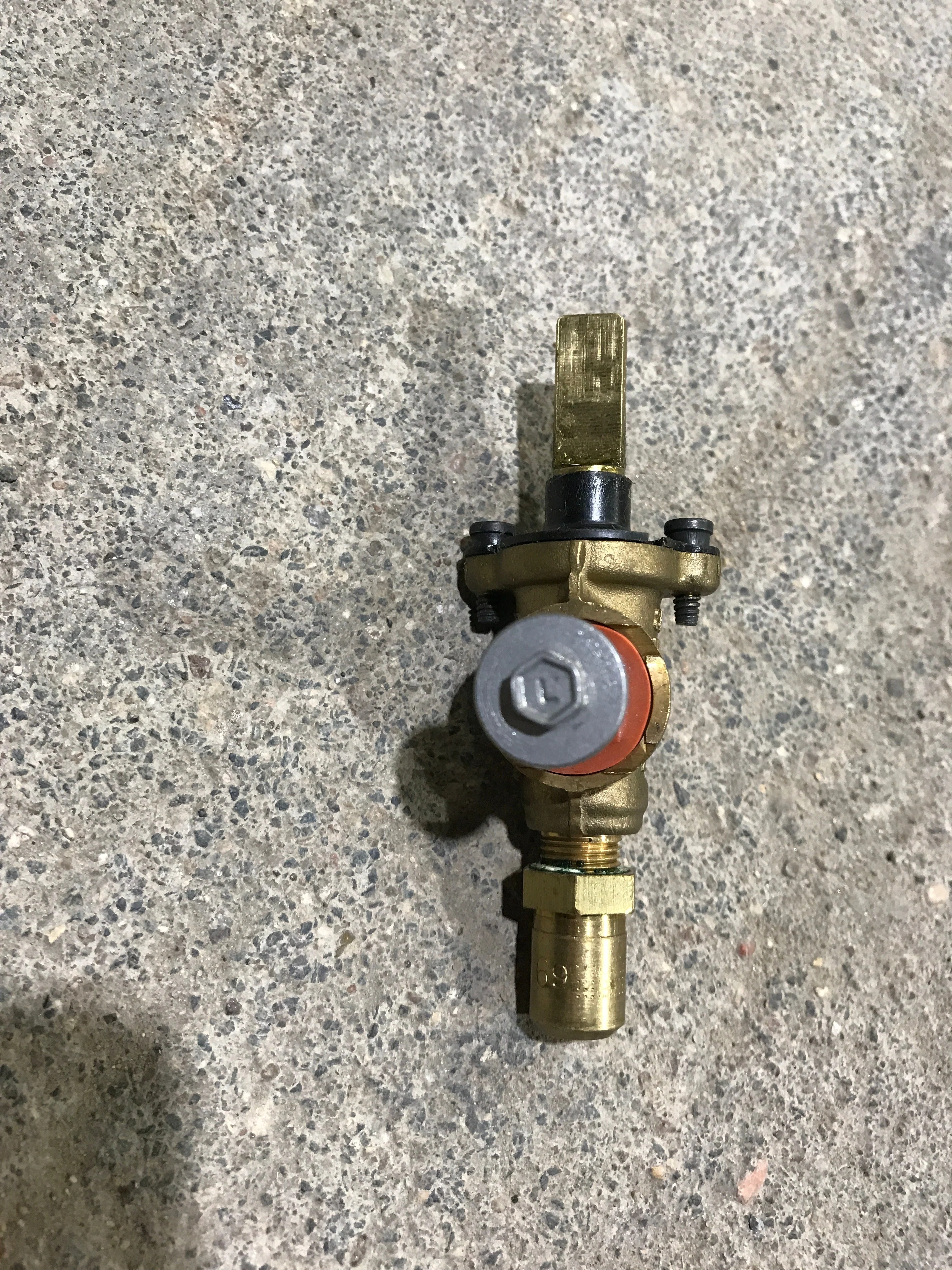 Used Magic Chef Top Burner Valve - 74010756 - 6500 BTU - Image 2