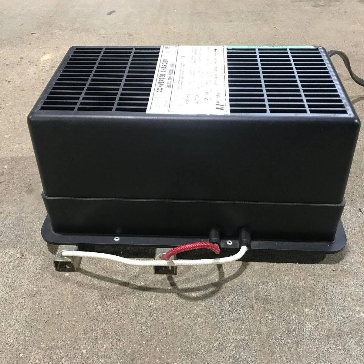 Used Magnetek Converter Charger, 30 AMP - 930-2 - Image 4