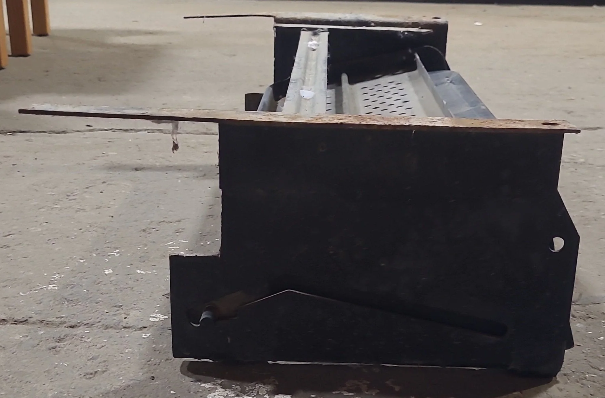 Used Manual Double Fold Step - Image 4