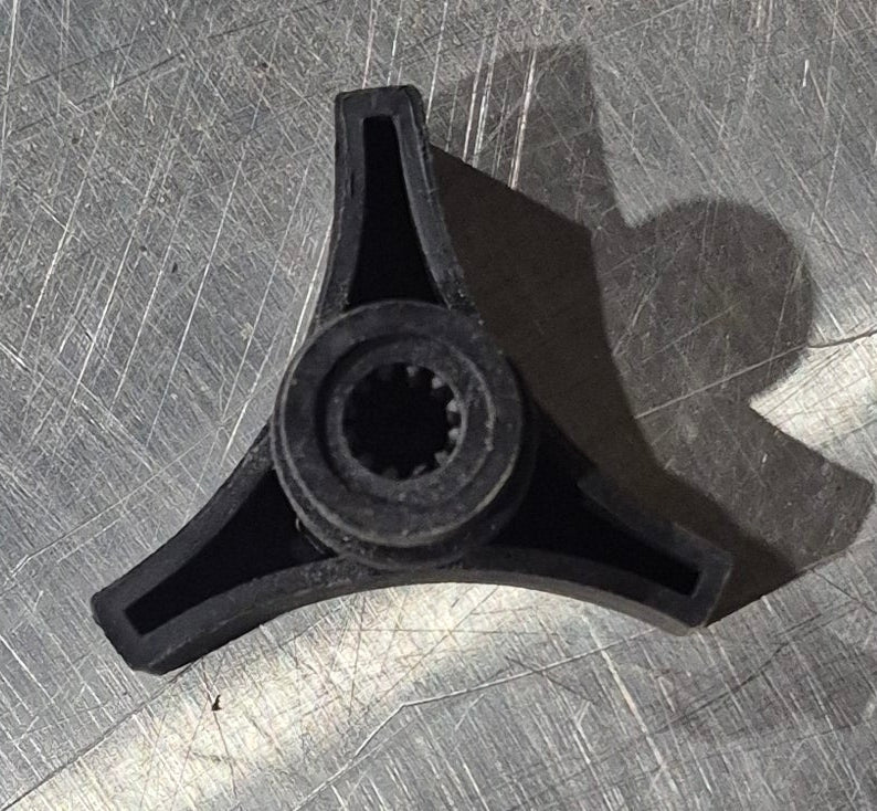 Used MaxxAir Roof Vent Lift Arm Knob, No extension - 10-20223 - Image 3