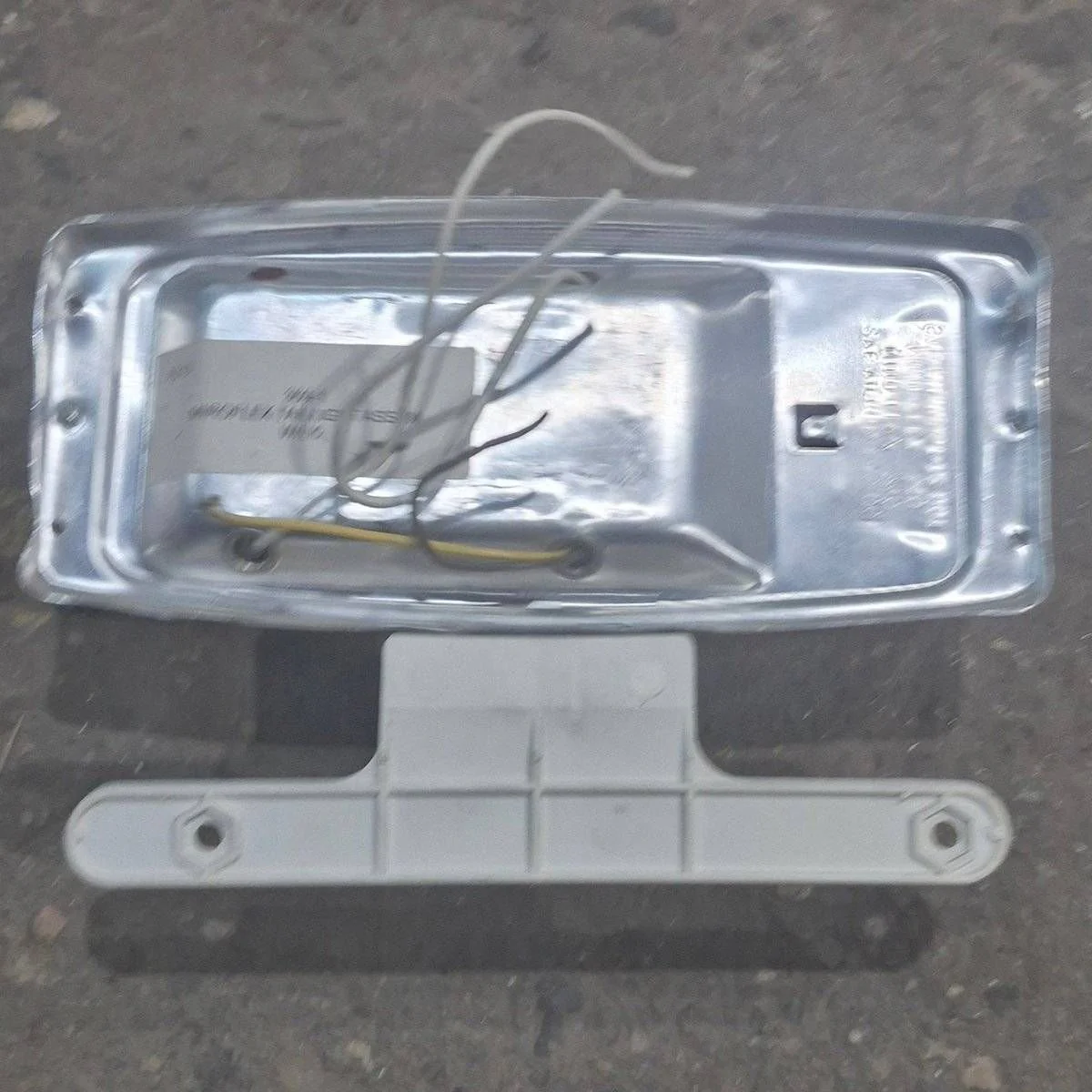Used Miro-Flex RV Tail Light Assembly, With License Plate Bracket, 10 1/8" X 7" X 2 3/4" - 340 - Image 6