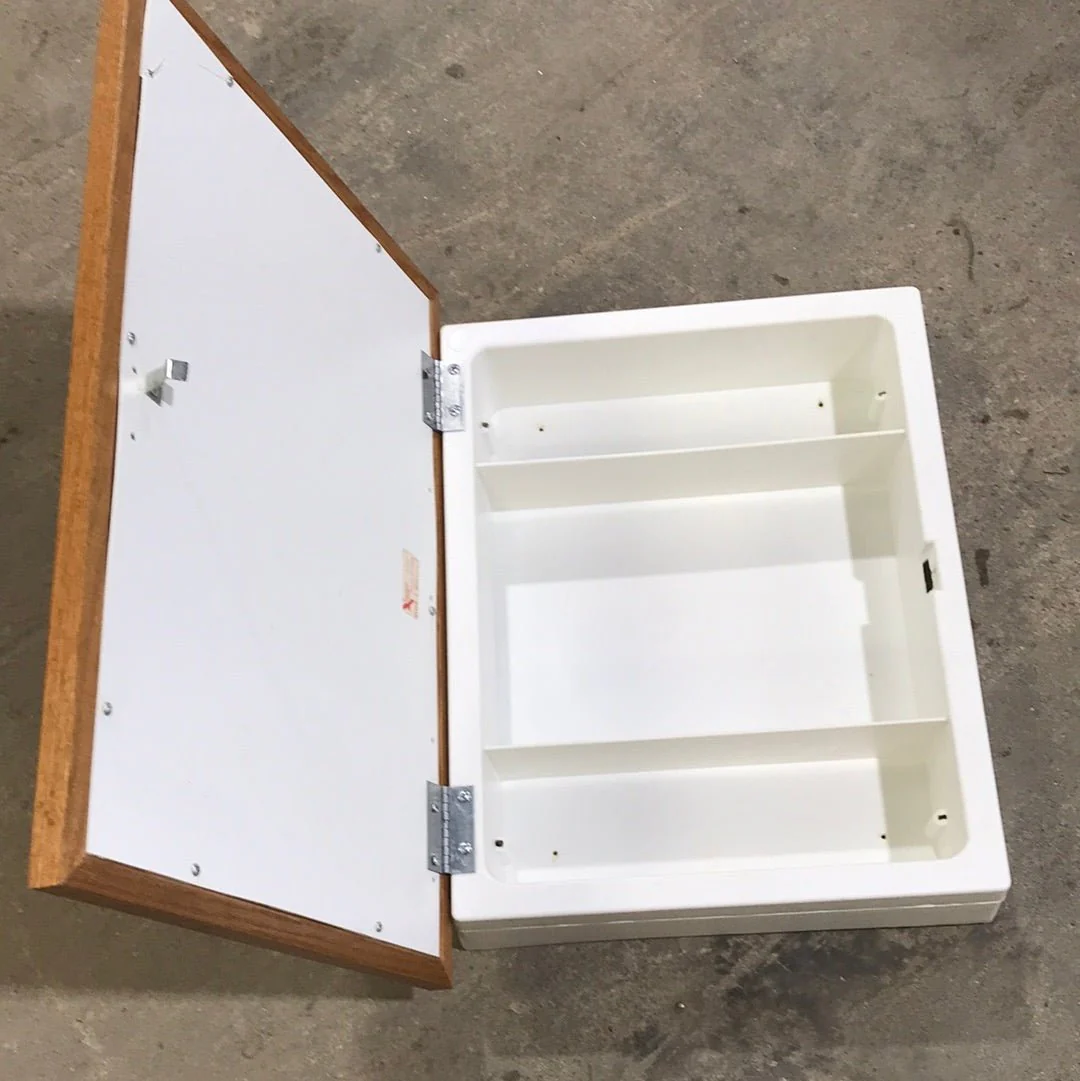 Used Mirrored Medicine Cabinet 16 1/2" W x 21 1/2" L - Image 2