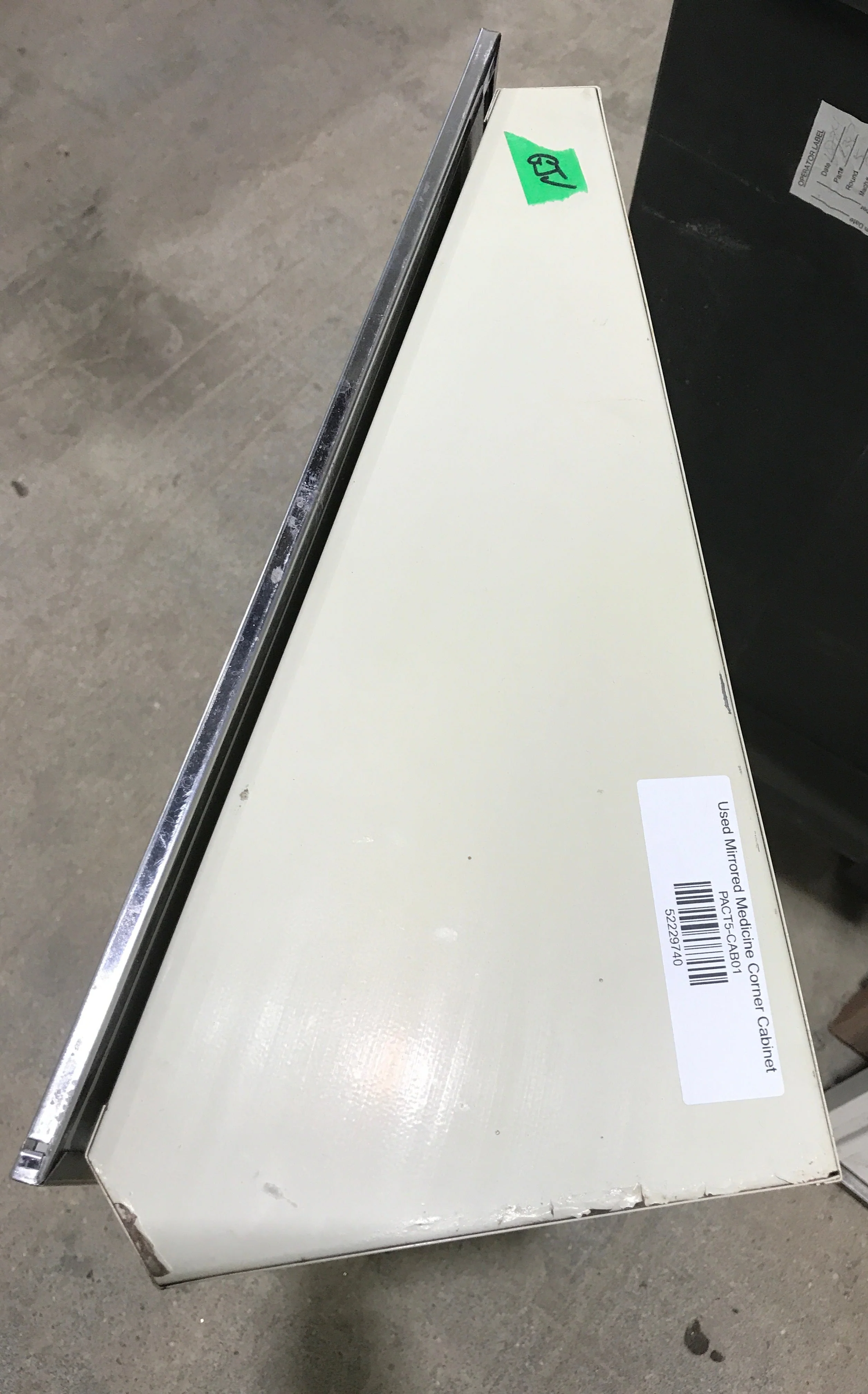 Used Mirrored Medicine Corner Cabinet - Image 6