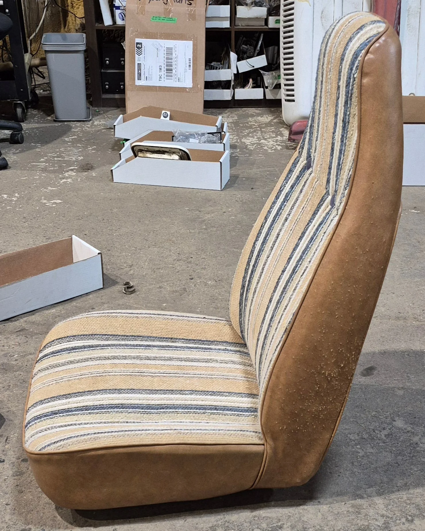Used Motorhome Captain Chair - Image 4