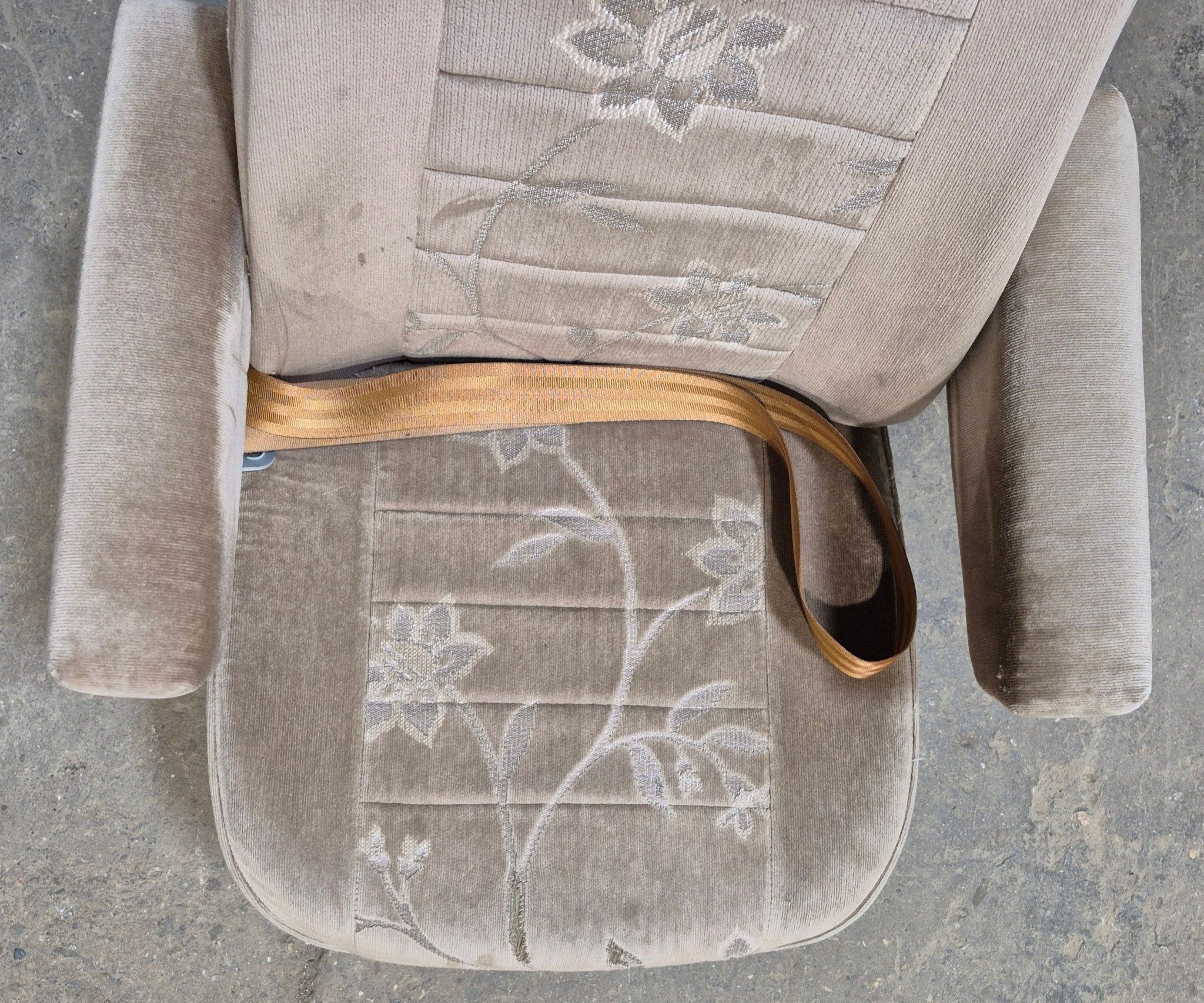 Used Motorhome Captain Chair - Passenger Side - Image 2