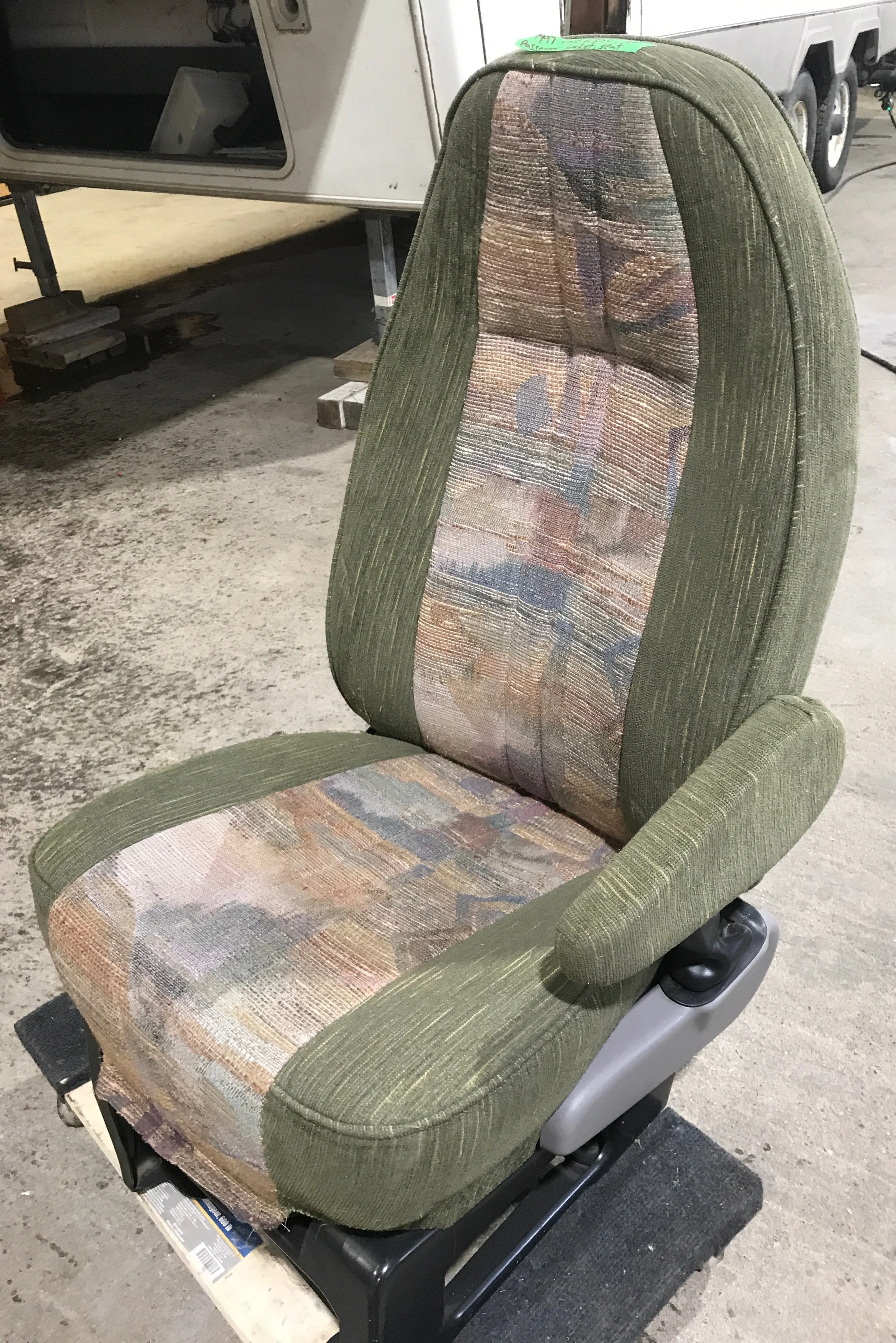 Used Motorhome Passenger Captain Chair - Image 5