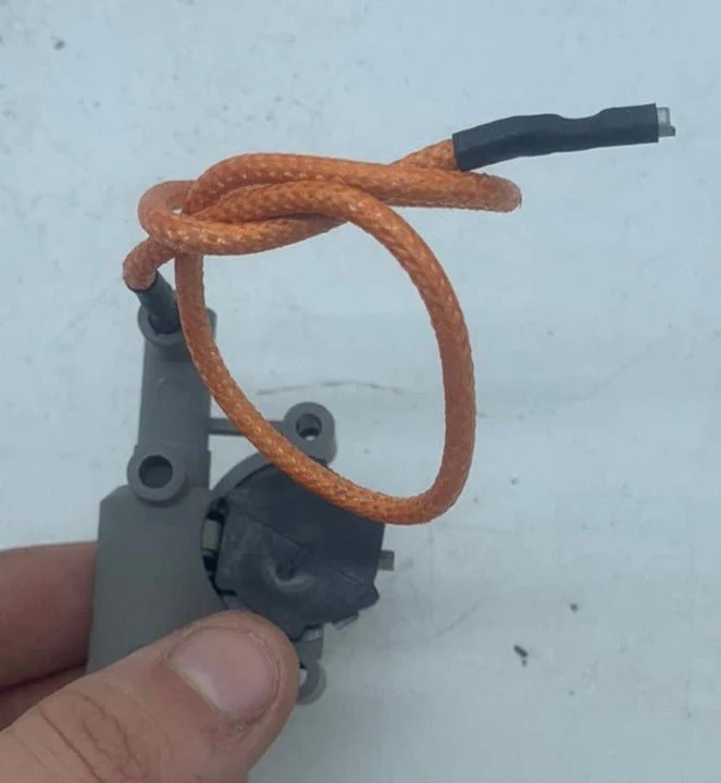 Used Magic Chef Electrode Ignitor Assembly - 5111A71960 - Image 3