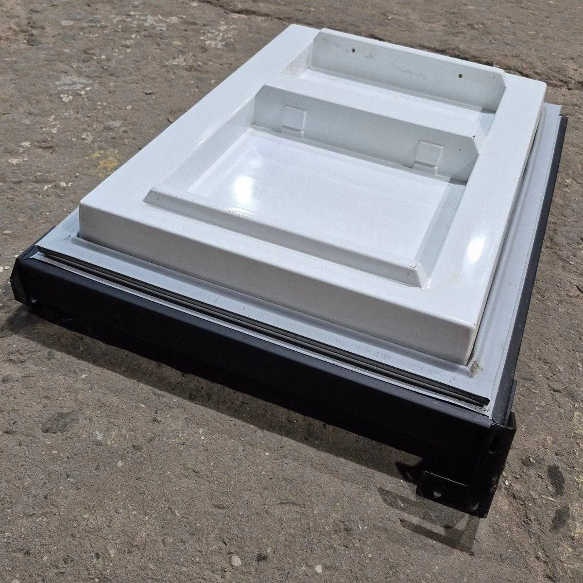Used Norcold Freezer Door, 22" x 16 3/8" - 61689938 - Image 4