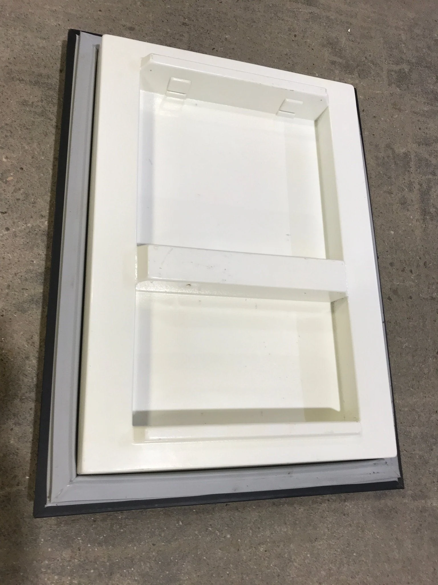 Used Norcold Freezer Door - 61689938 - Image 6