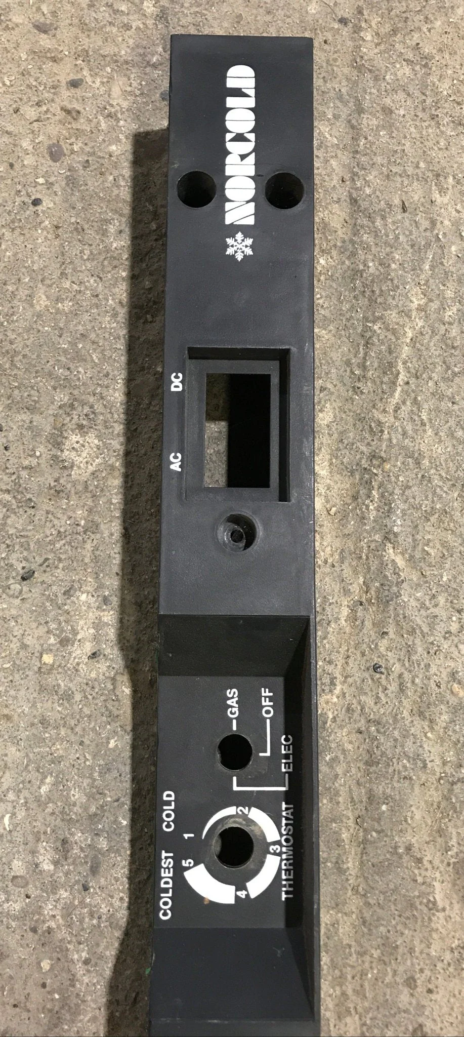 Used Norcold Fridge Control Bottom Panel - 61631122 - Image 6