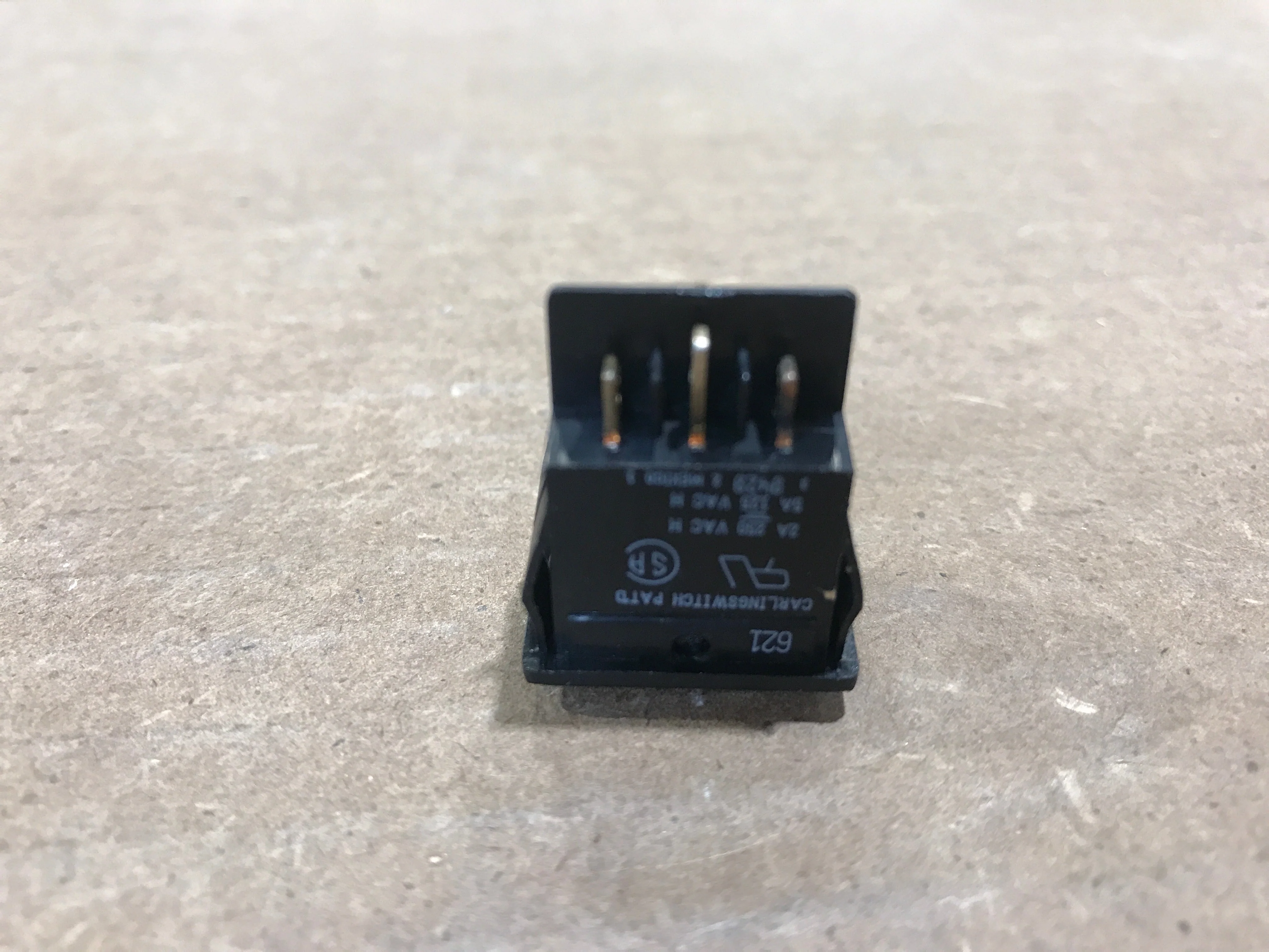 Used Norcold Interior Rocker Switch, 3 Position - 61525922 - Image 3