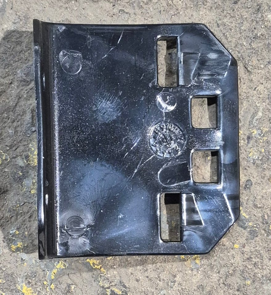 Used Norcold Refrigerator Strike Plate 628473 - Image 2