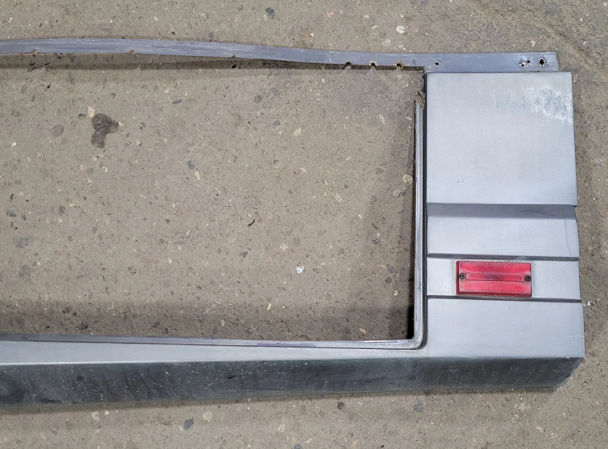 Used Pace Arrow Body Panel- Driver Side Rear Section - Image 4