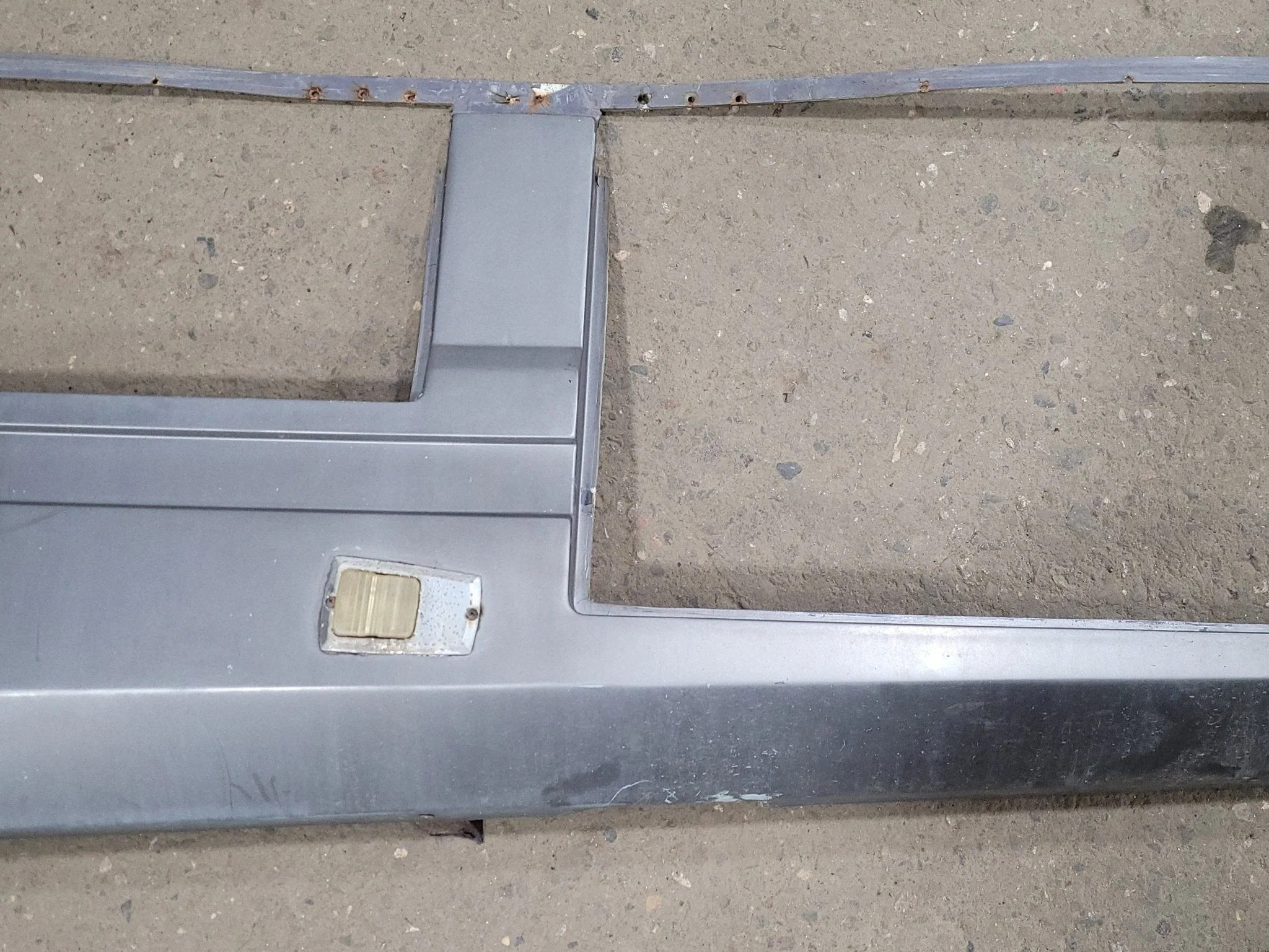 Used Pace Arrow Body Panel- Driver Side Rear Section - Image 5
