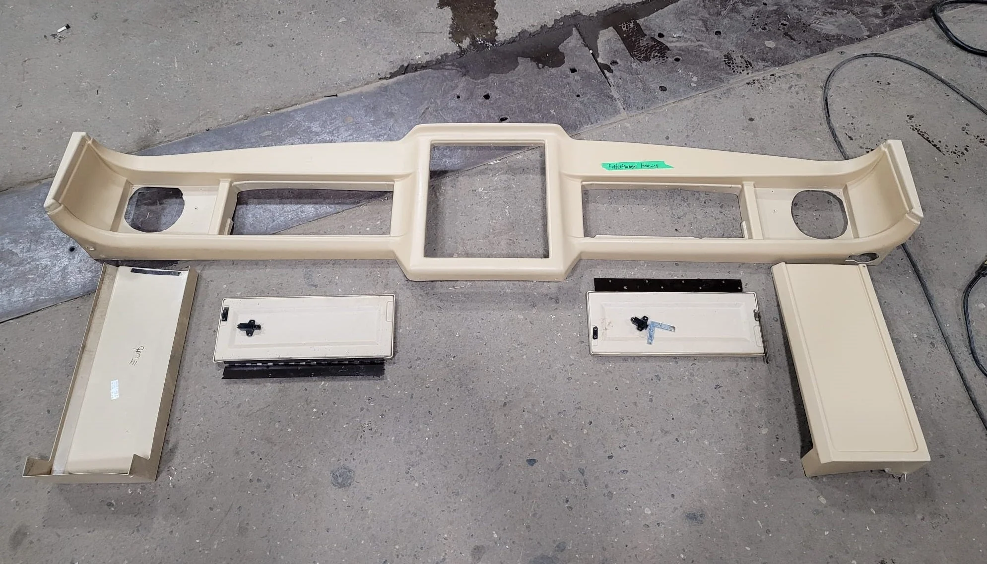 Used Pace Arrow Entertainment System Housing- Upper Cab - Image 2