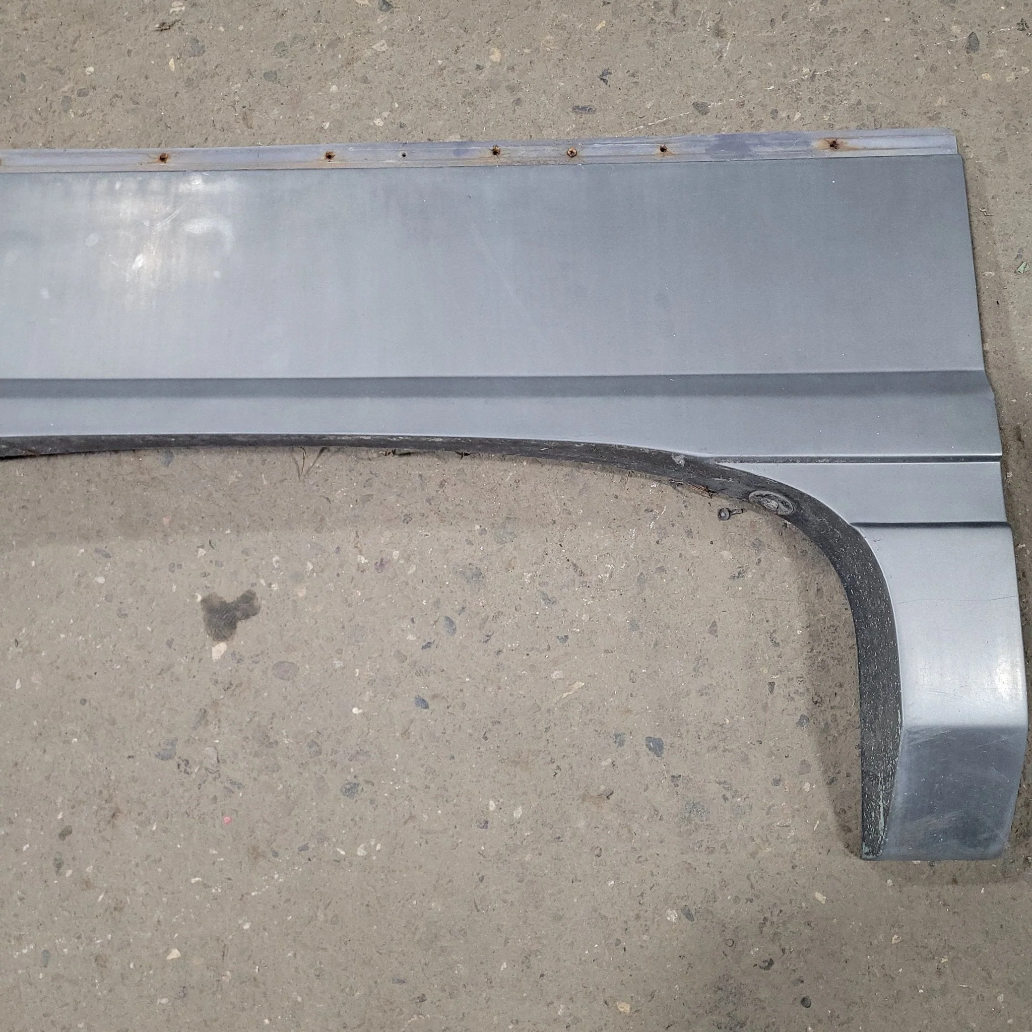 Used Pace Arrow Fender Skirt 55" X 25 1/2" - Image 4