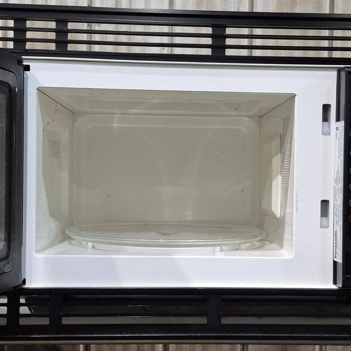 Used Panasonic Microwave - NN-4461C - 12" x 21.625" x 14" - Image 4