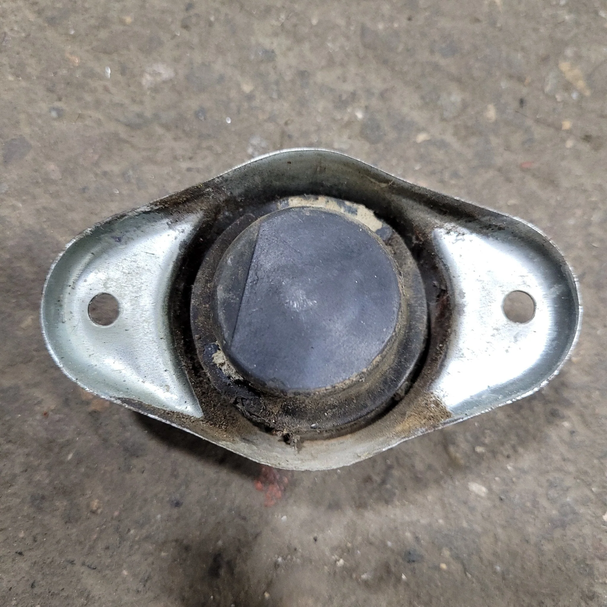 Used Plunger Style Door Holder Catch - Image 3