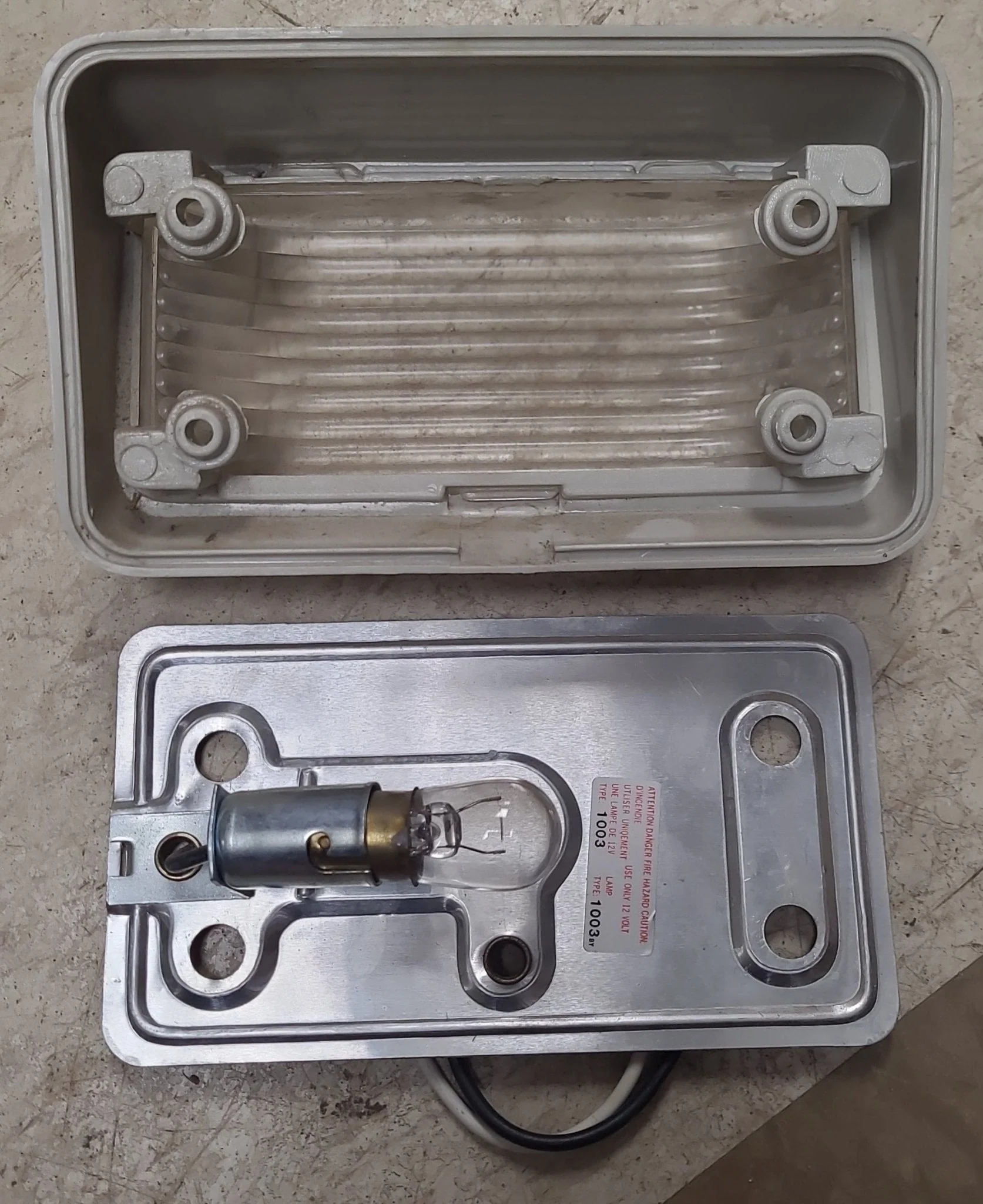 Used Porch Light - Clear Lens - 6" X 3 1/2" - No switch - Image 4