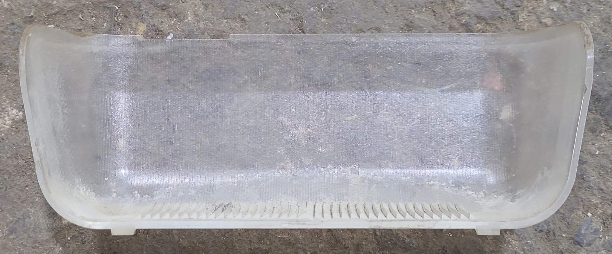 Used Porch Light Replacement Lens, Clear 6 1/4" X 2 1/4" - Image 2