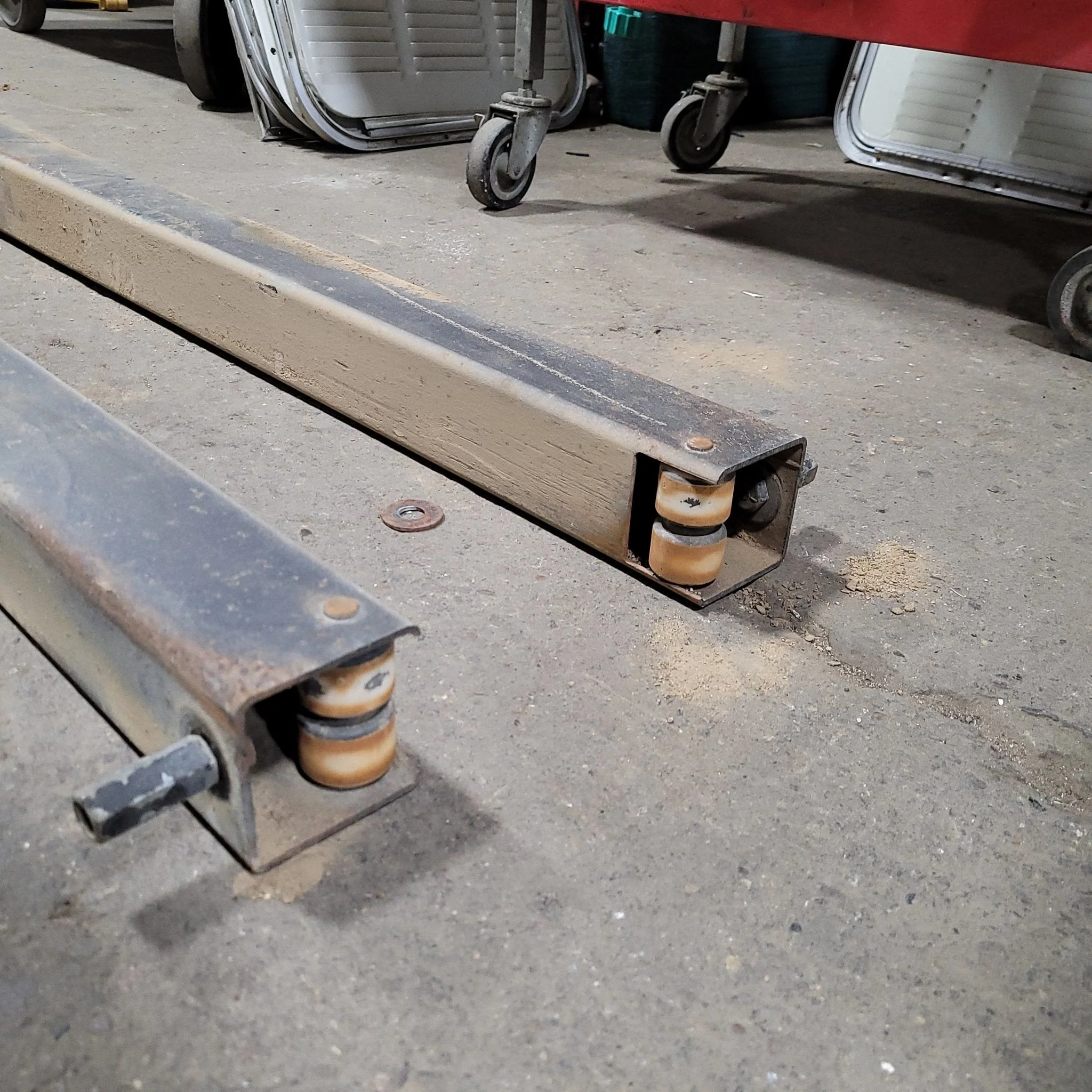 Used Power Gear Living Room Slide Inner Rail 520722 - Image 2