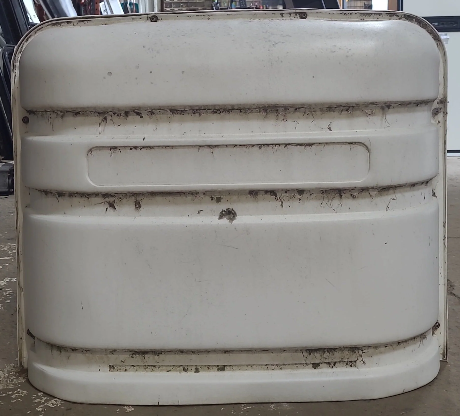Used Propane Tank Cover - (Fits 20 LB Steel Double Tank) - Image 3