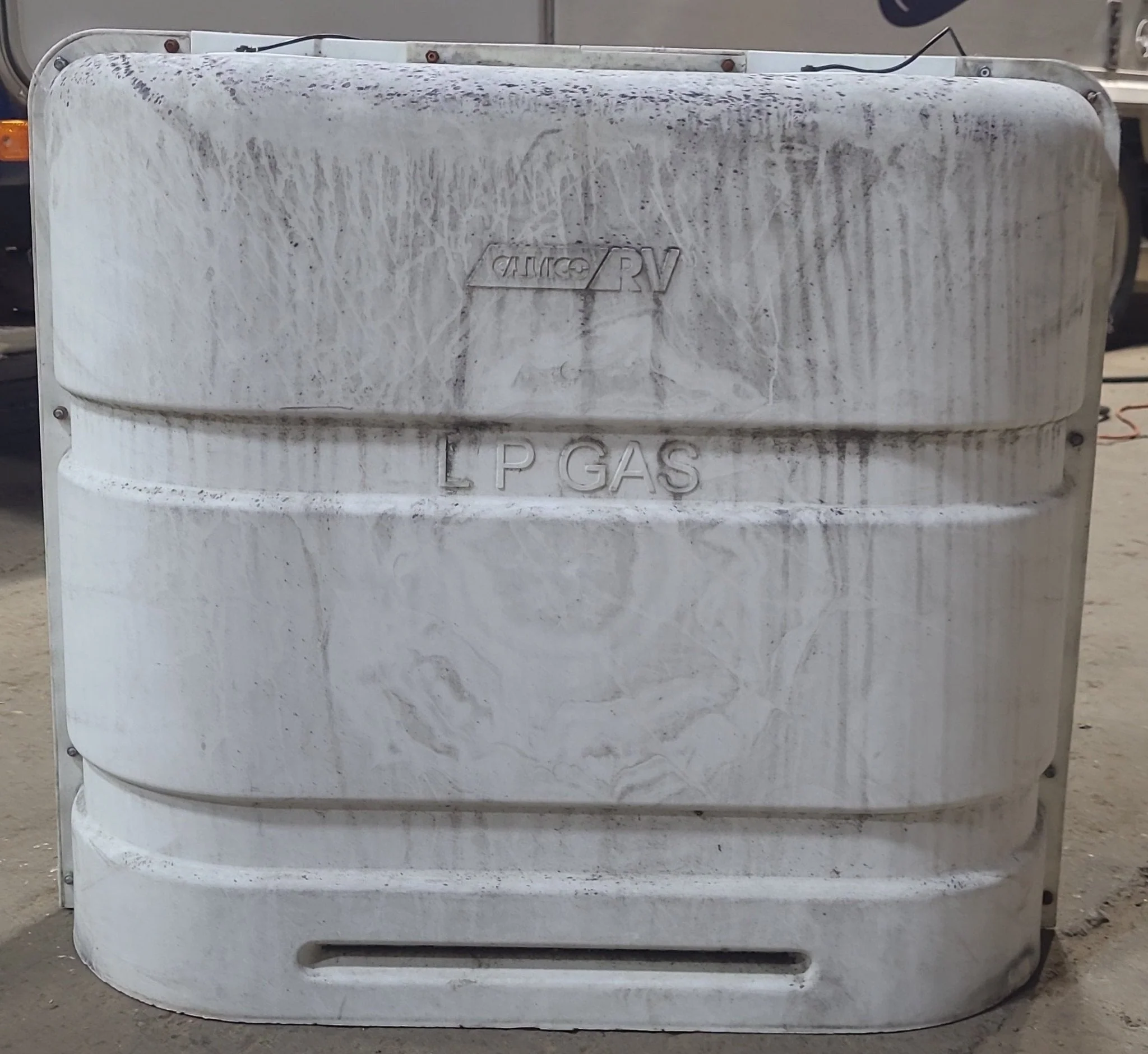 Used Propane Tank Cover - (Fits 30 LB Steel Double Tank)