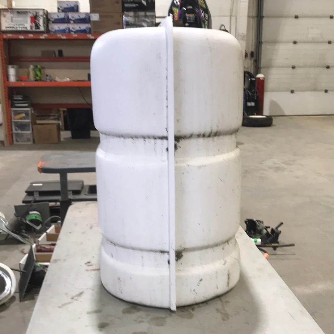 Used Propane Tank Cover - (Fits 30 LB Steel Double Tank) - Image 2