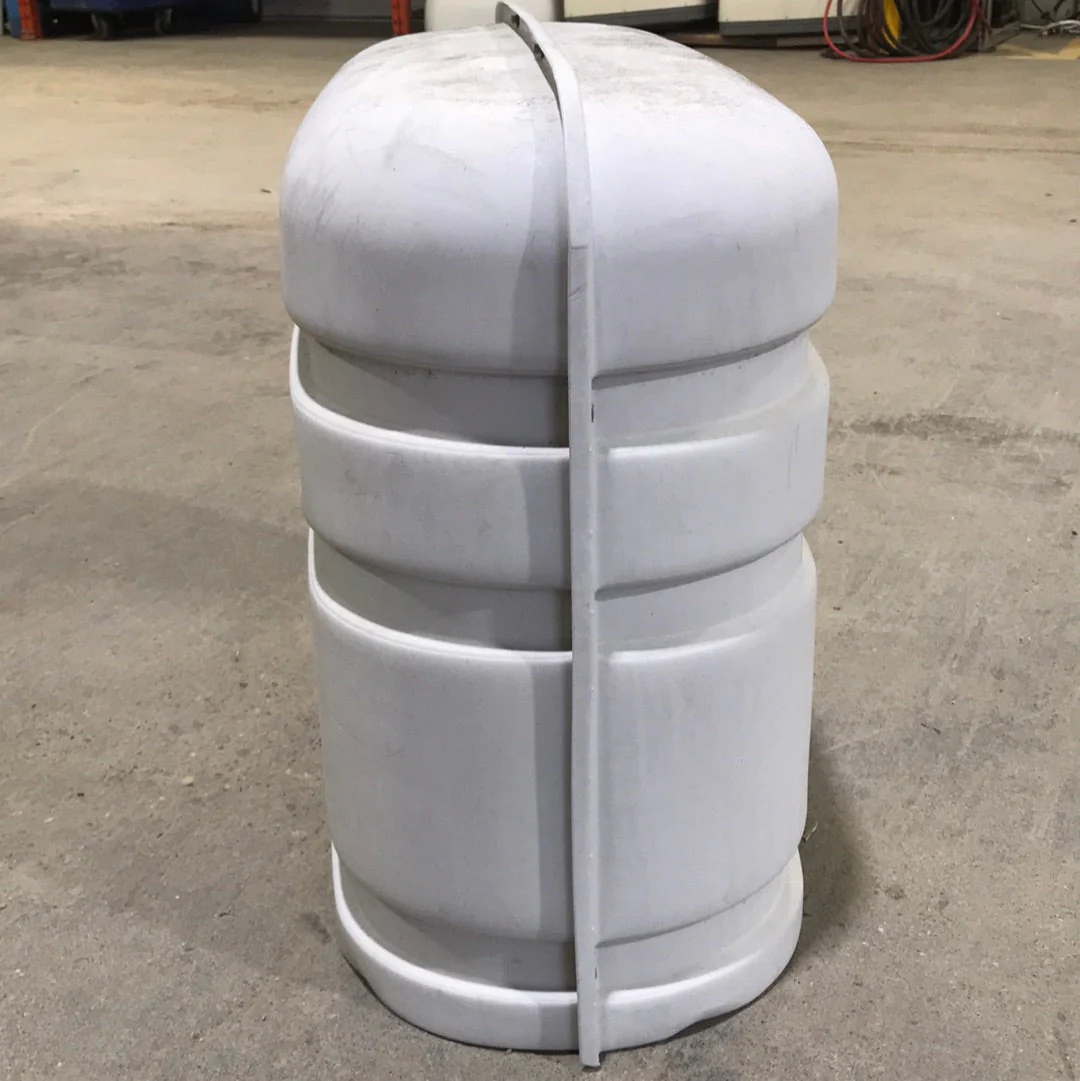 Used Propane Tank Cover - (Fits 30 LB Steel Double Tank) - Image 2