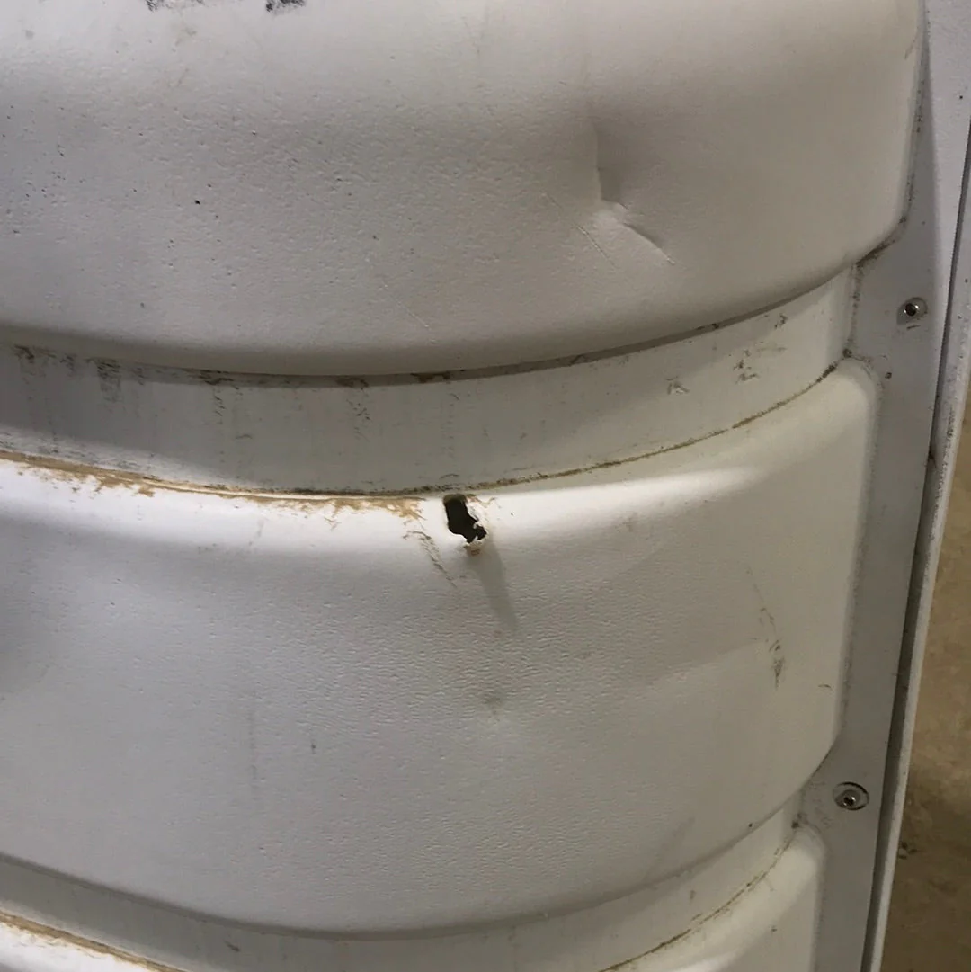 Used Propane Tank Cover - (Fits 30 LB Steel Double Tank) - Image 2