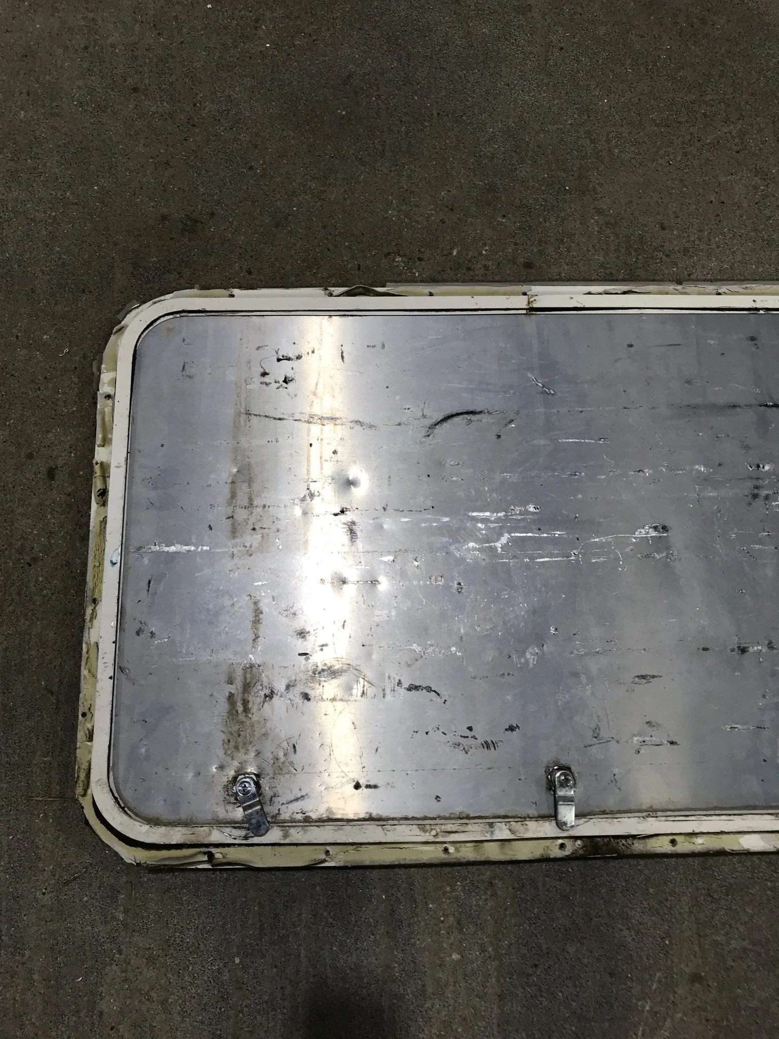 Used Radius Cargo Door 32 1/4" W x 20 1/2" H x 3/4" D - Image 4