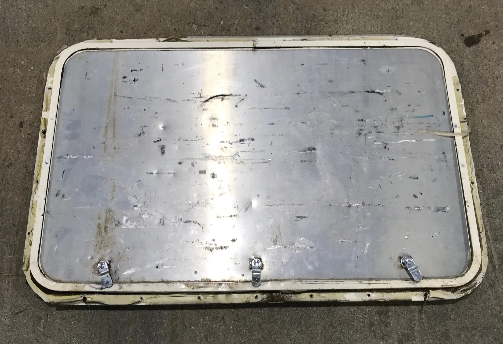 Used Radius Cargo Door 32 1/4" W x 20 1/2" H x 3/4" D - Image 6